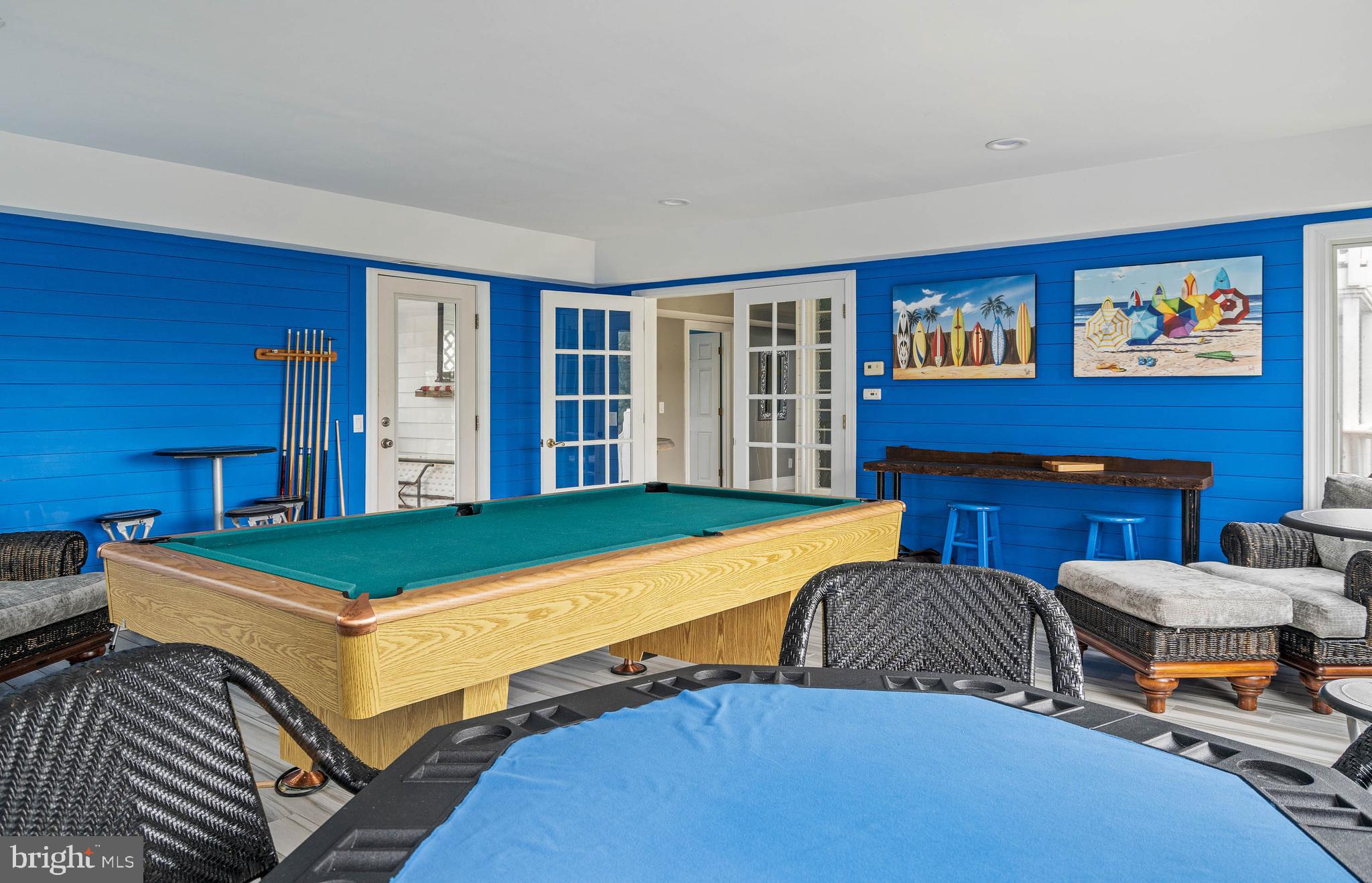 CURVES - Residential