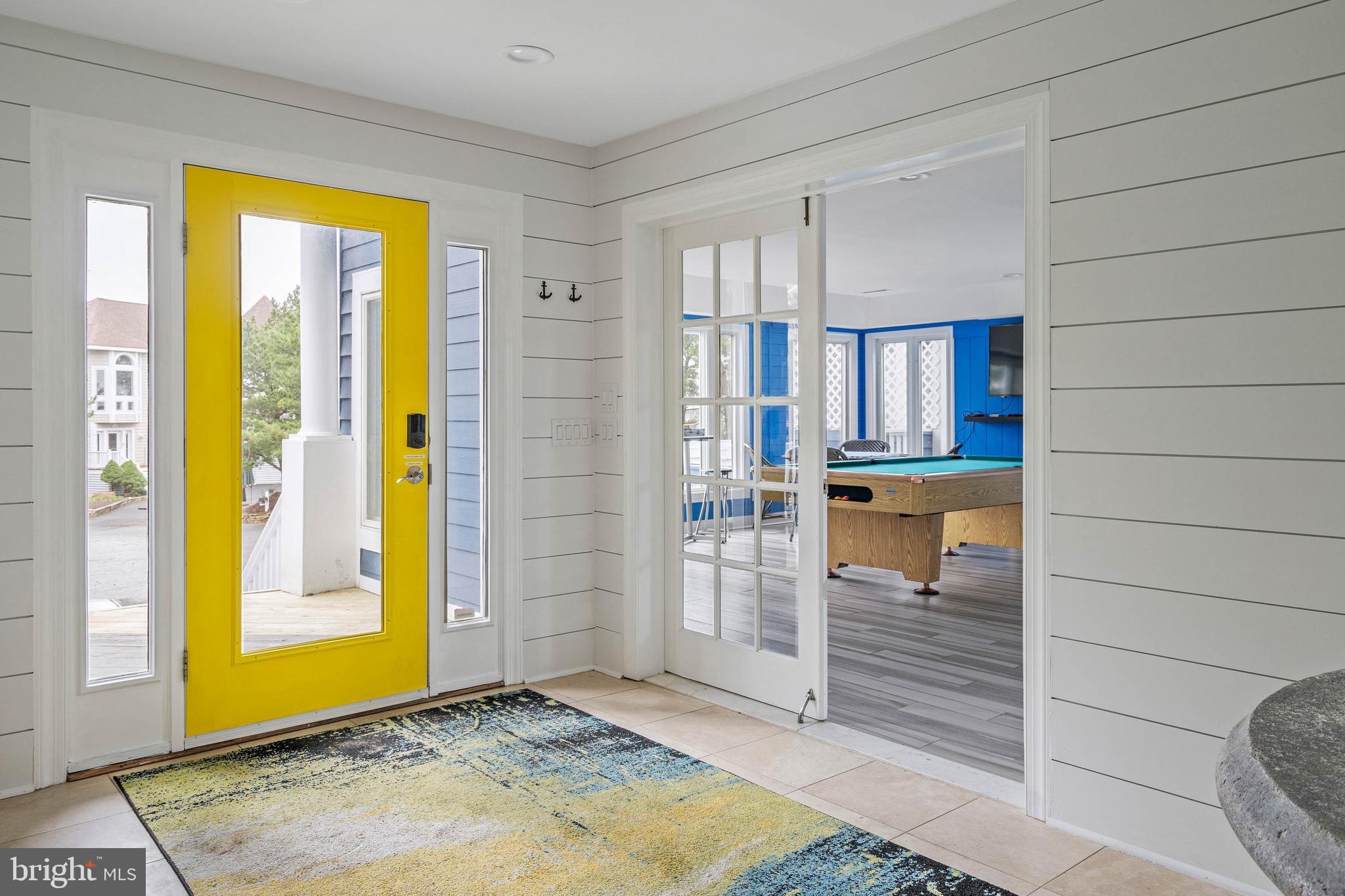 CURVES - Residential