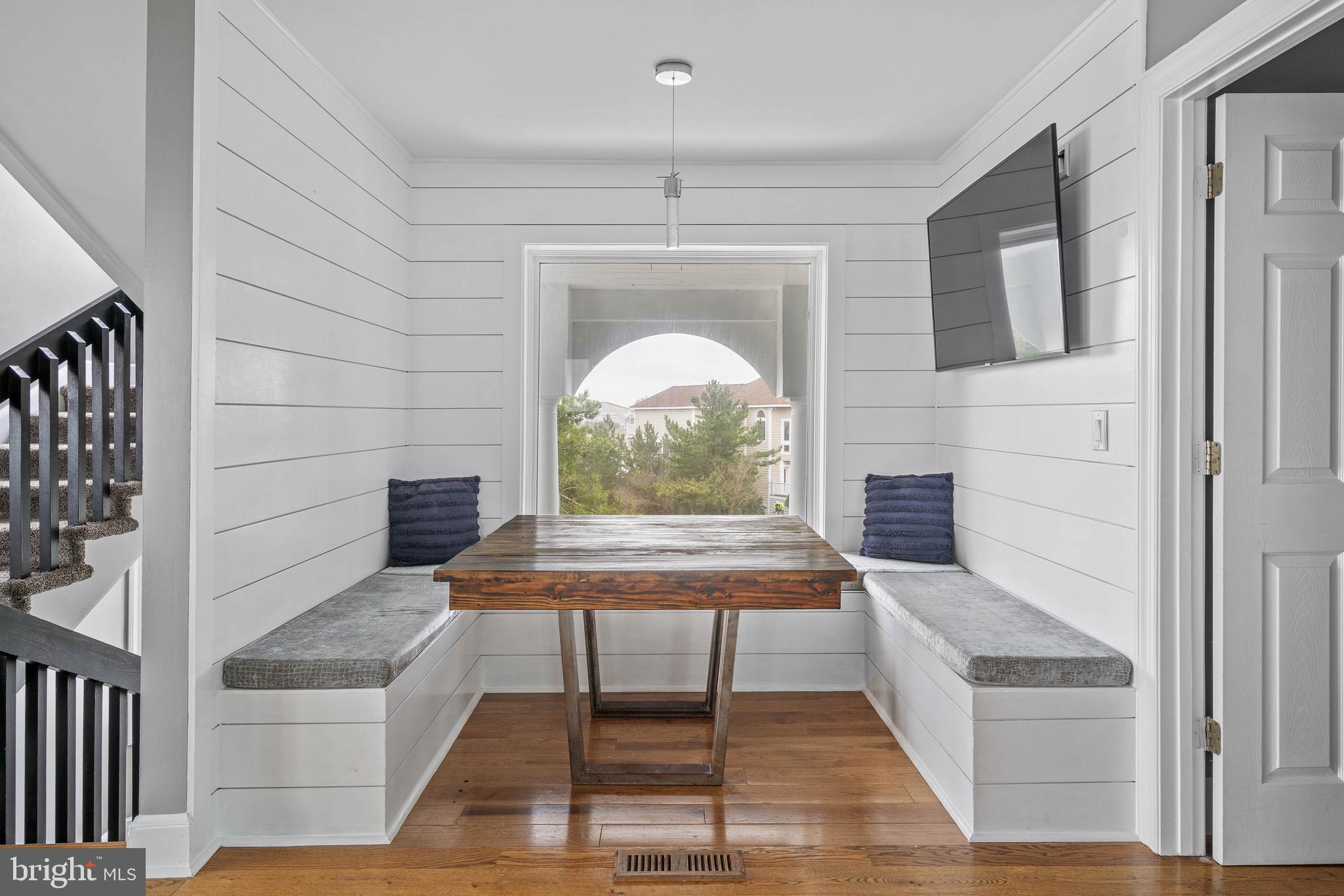 CURVES - Residential