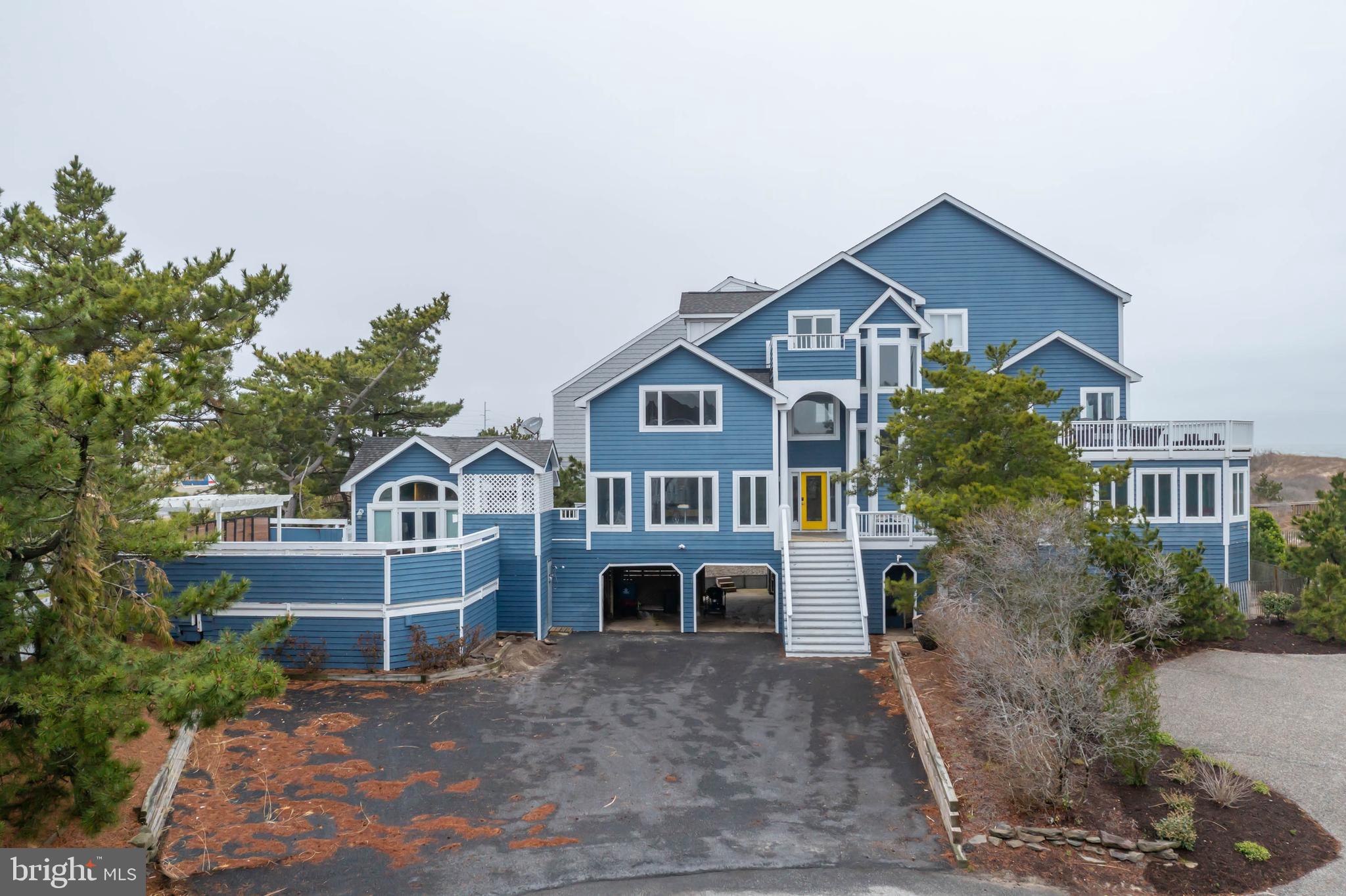 CURVES - Residential