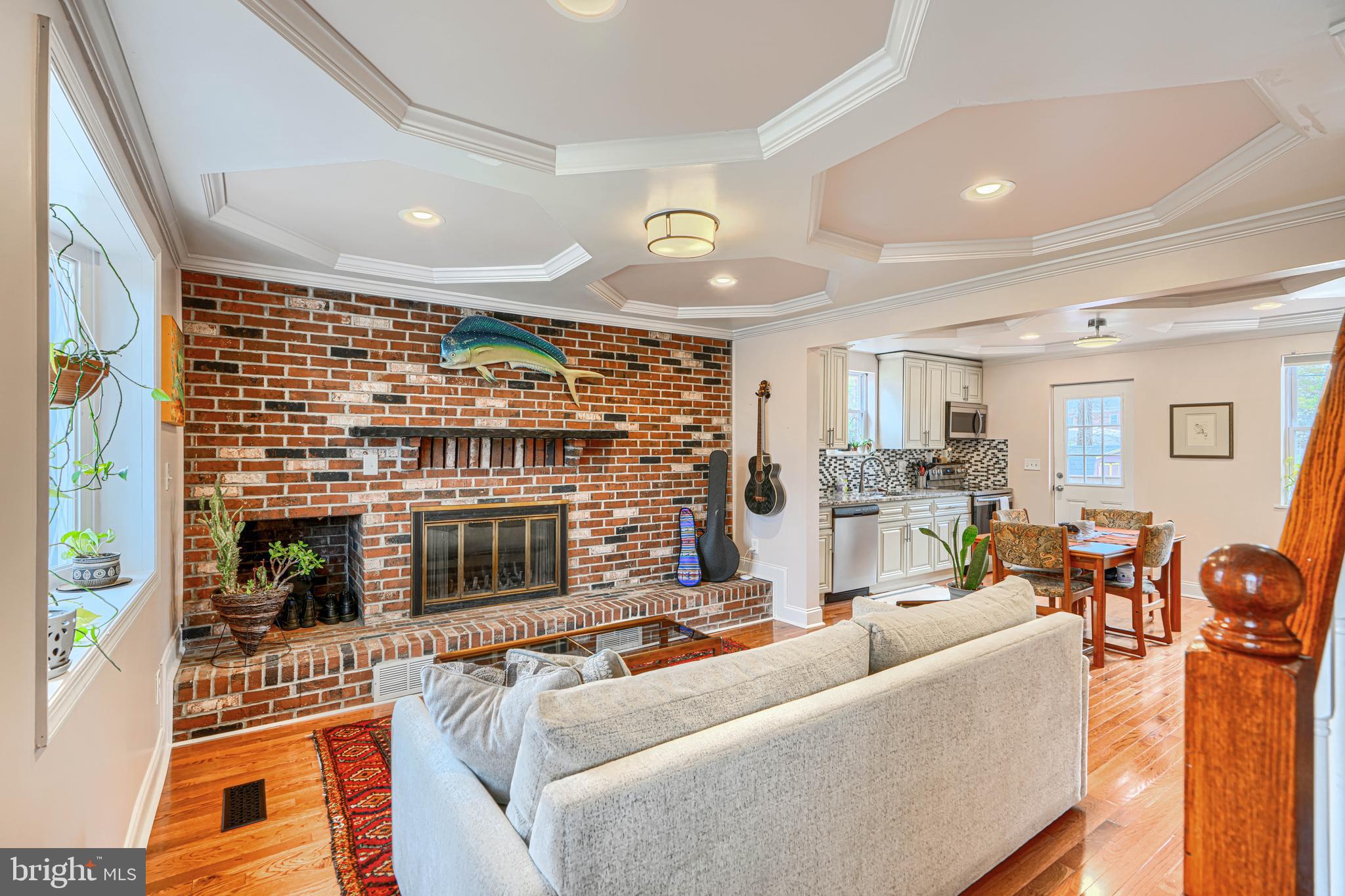 6007 WINTHROPE AVENUE