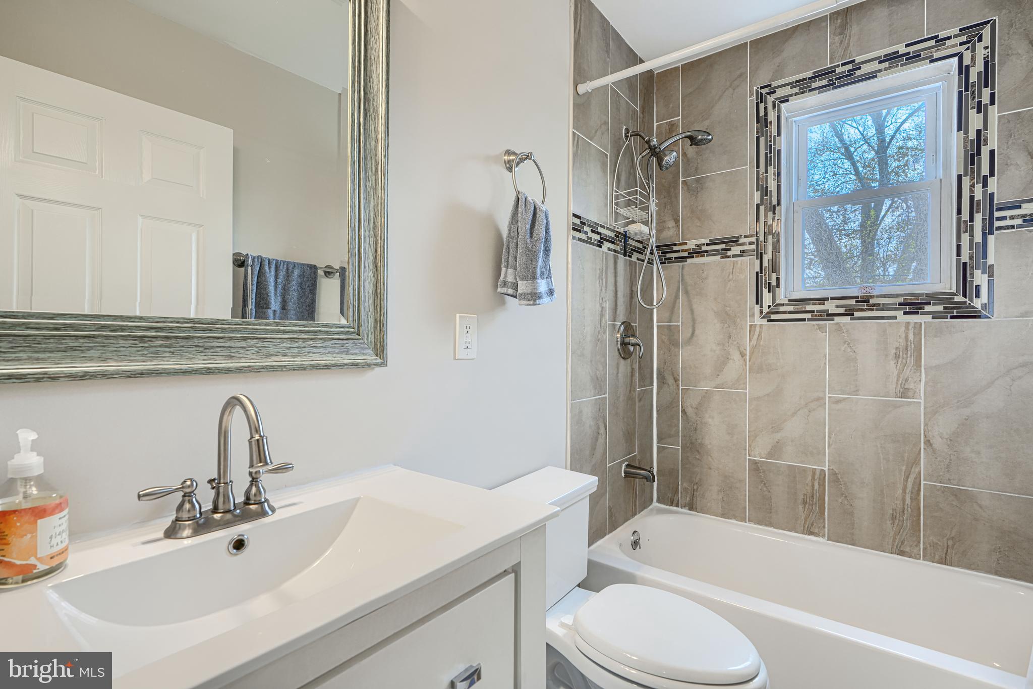 HAMILTON - Residential