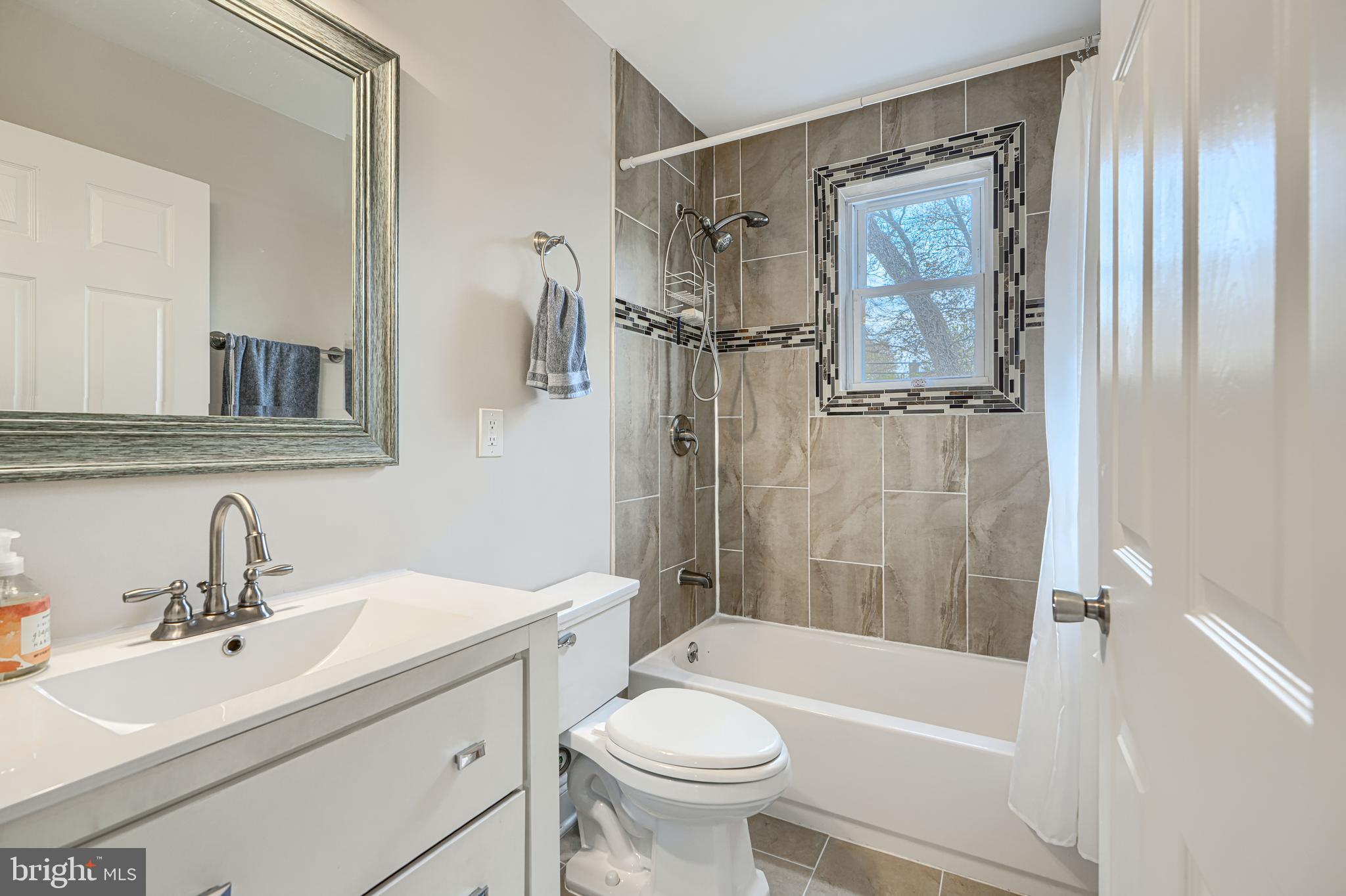 HAMILTON - Residential