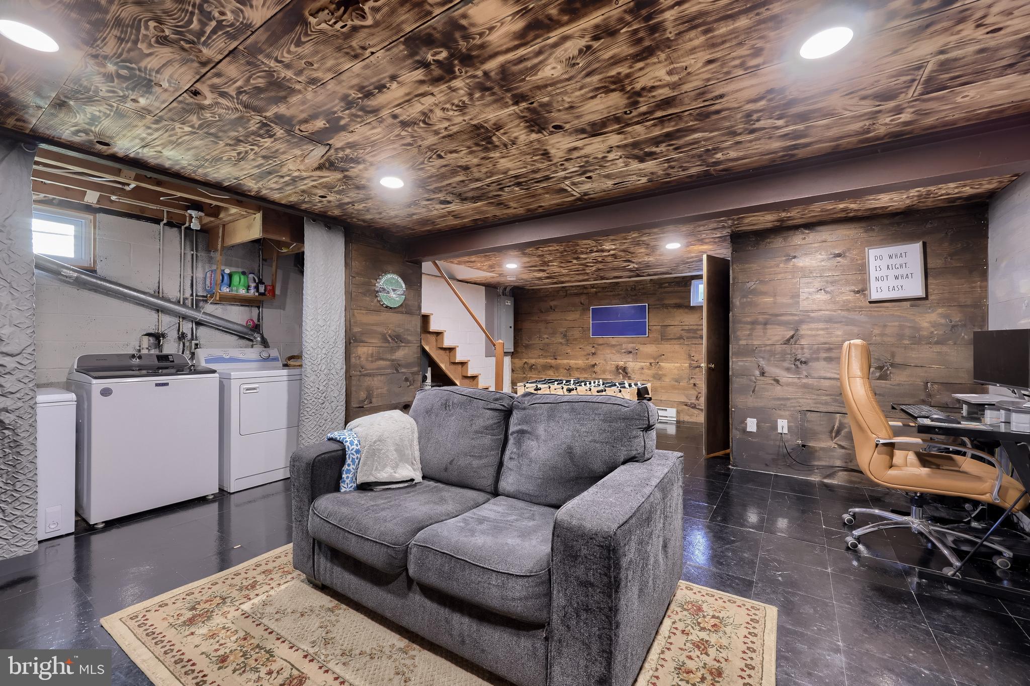 ELIZABETHTOWN BOROUGH - Residential