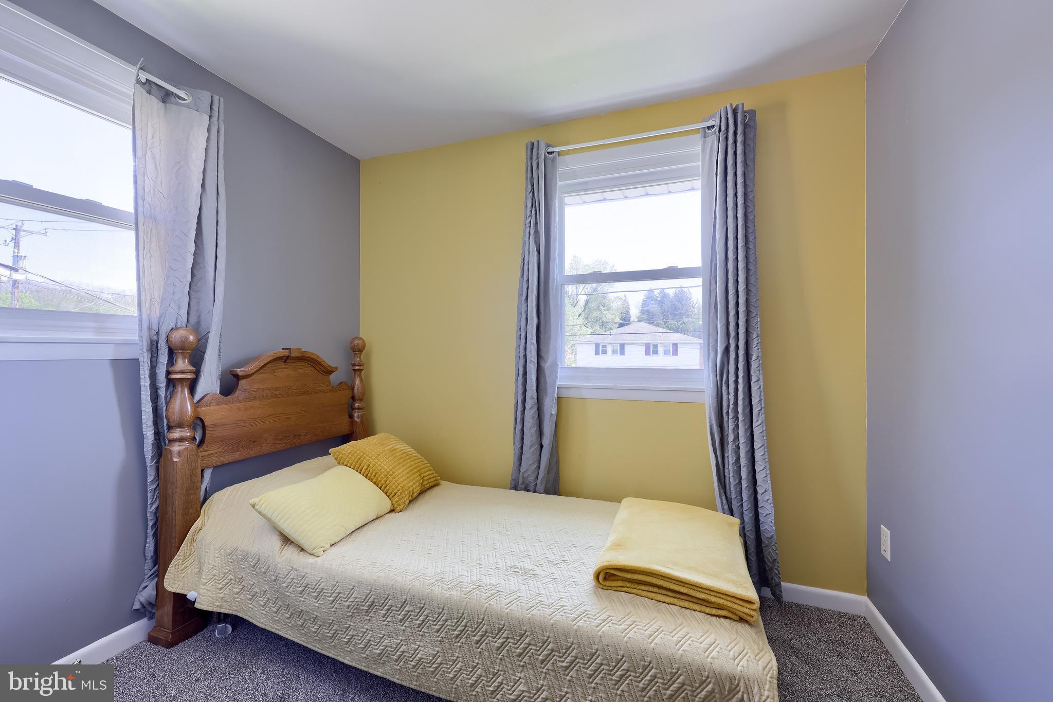 ELIZABETHTOWN BOROUGH - Residential