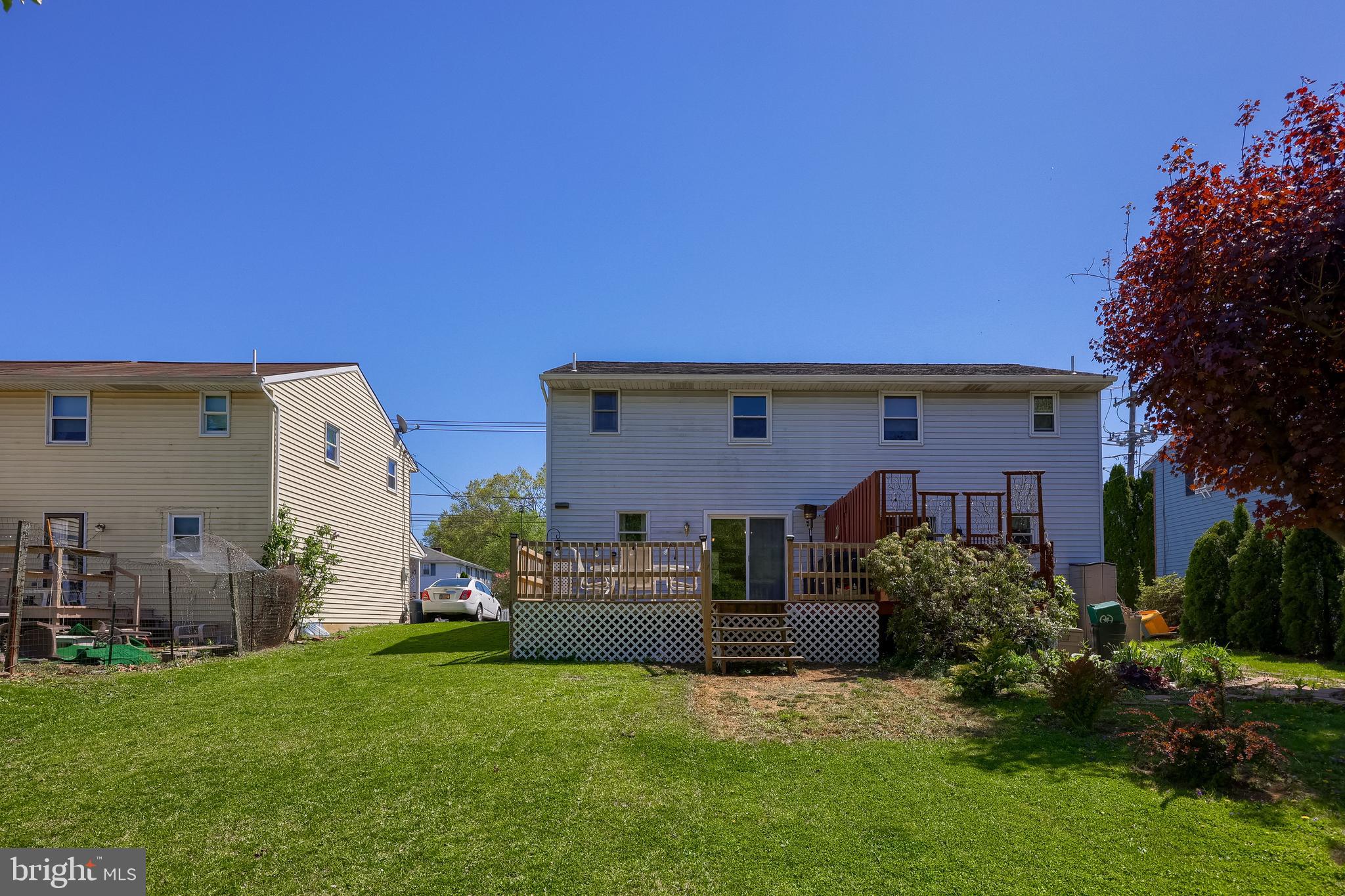 ELIZABETHTOWN BOROUGH - Residential