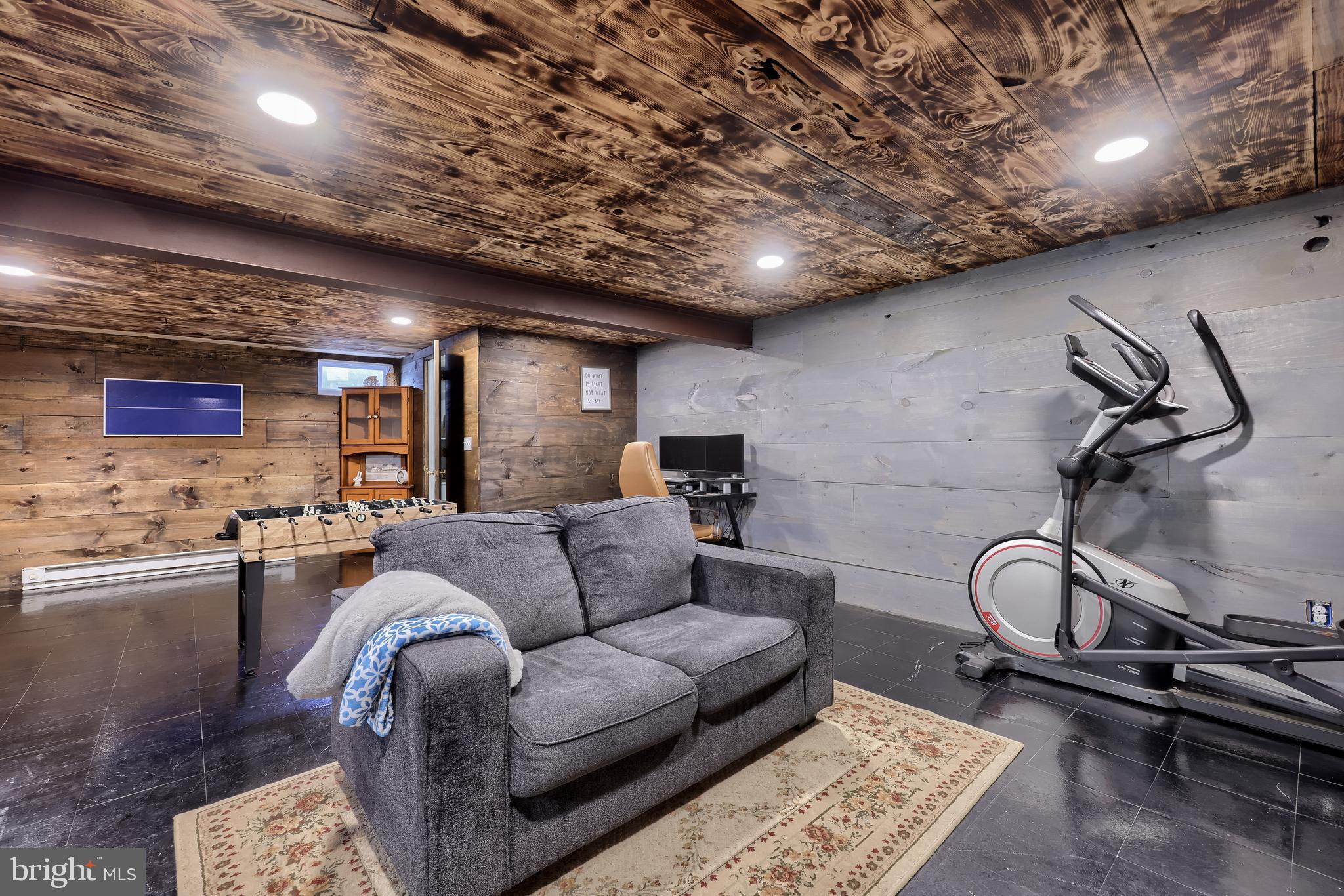 ELIZABETHTOWN BOROUGH - Residential