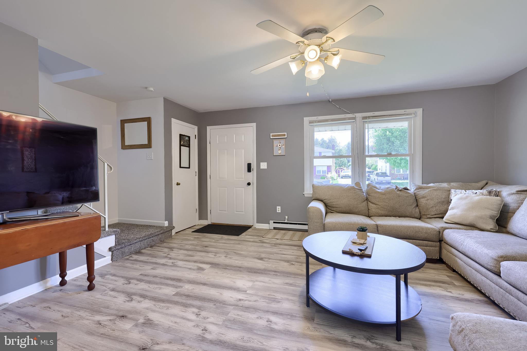 ELIZABETHTOWN BOROUGH - Residential