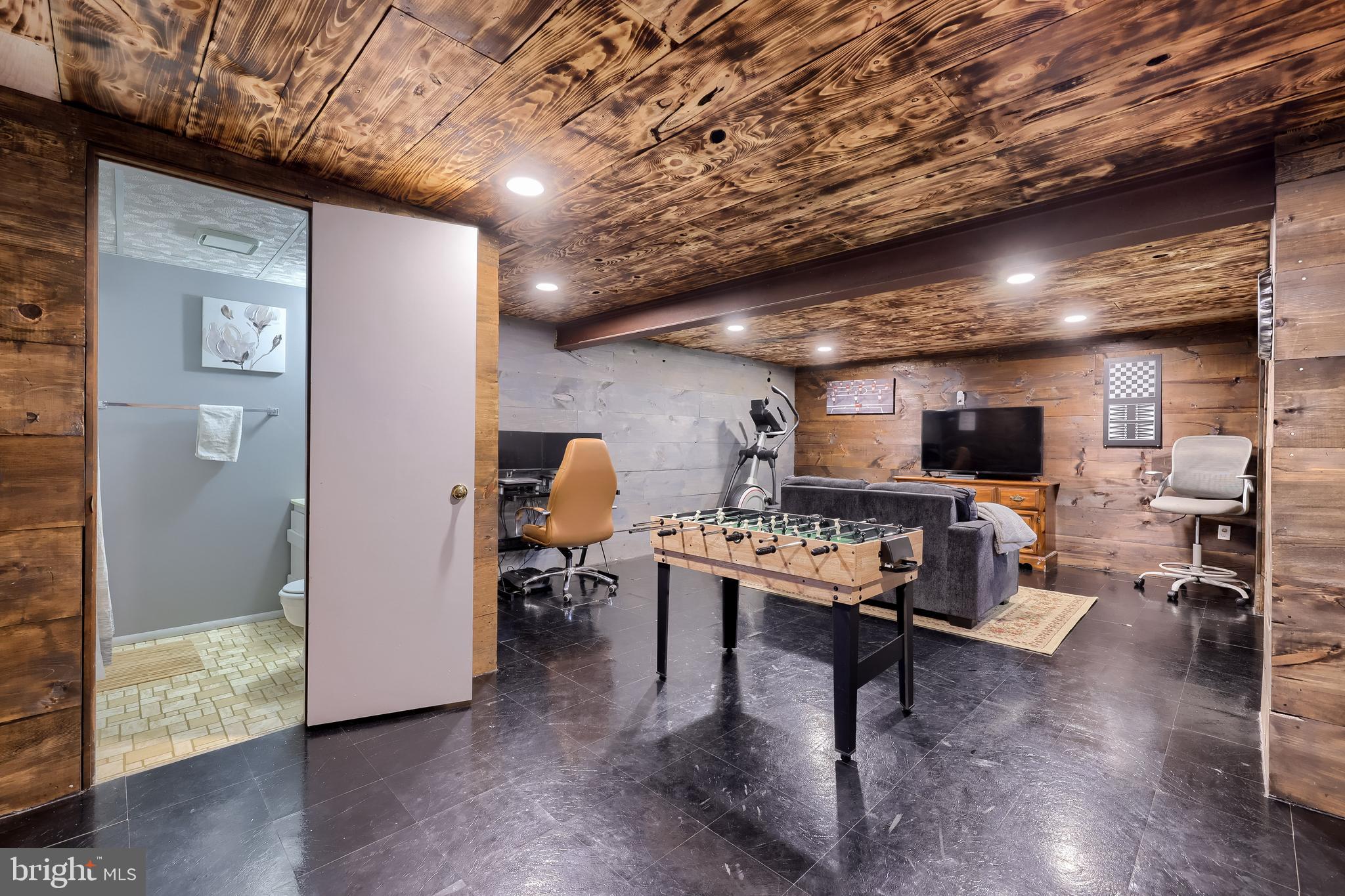 ELIZABETHTOWN BOROUGH - Residential