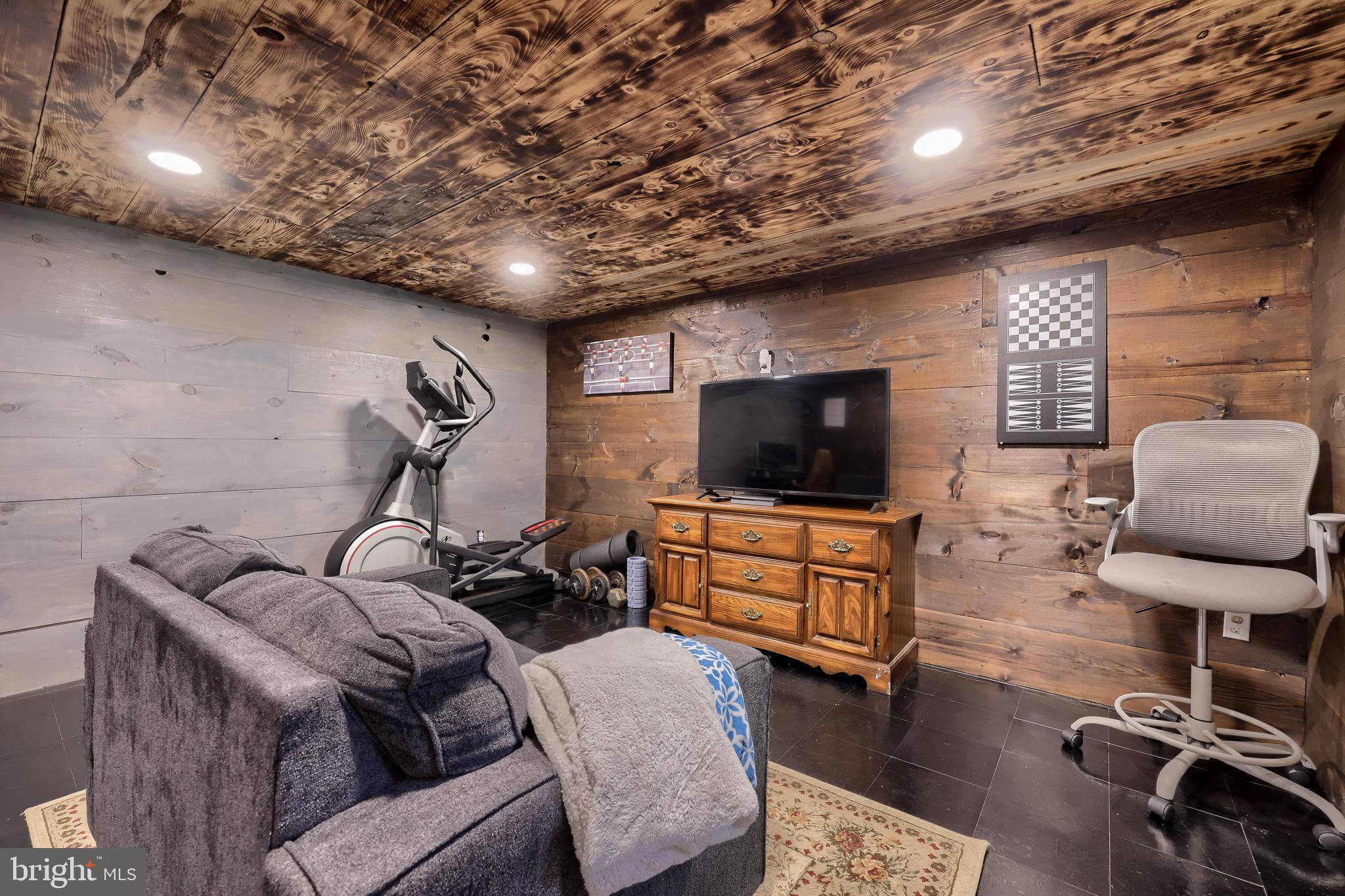 ELIZABETHTOWN BOROUGH - Residential