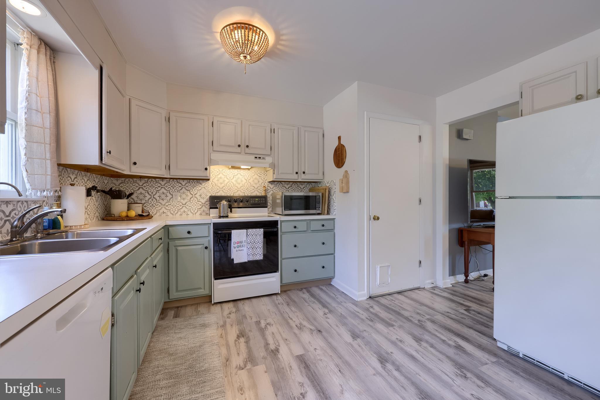 ELIZABETHTOWN BOROUGH - Residential