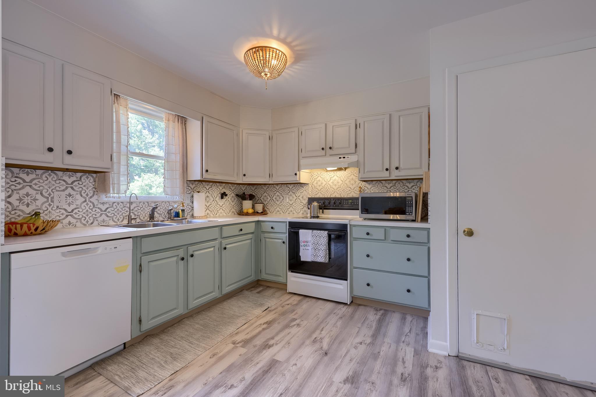 ELIZABETHTOWN BOROUGH - Residential