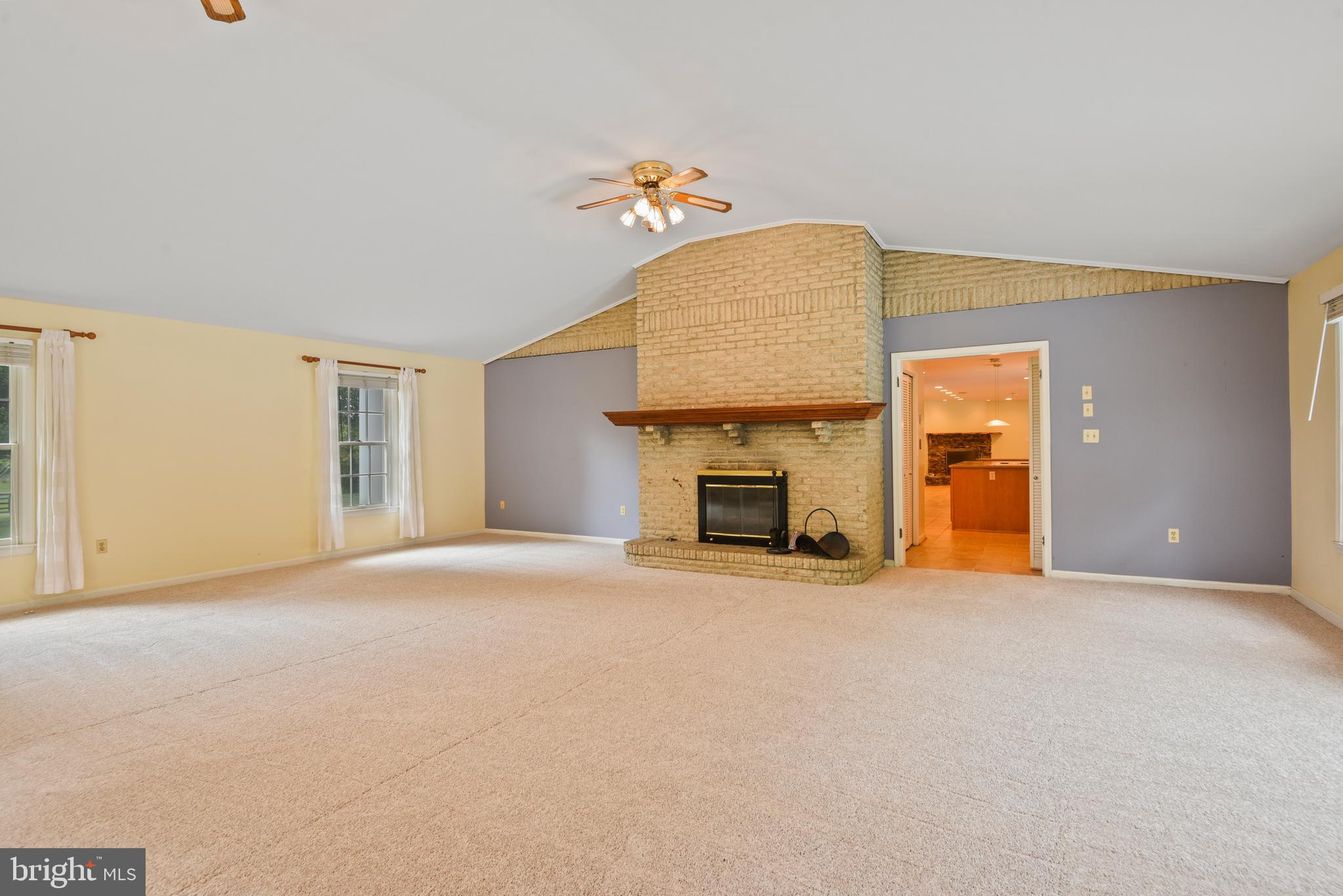 111 HONEYSUCKLE LANE