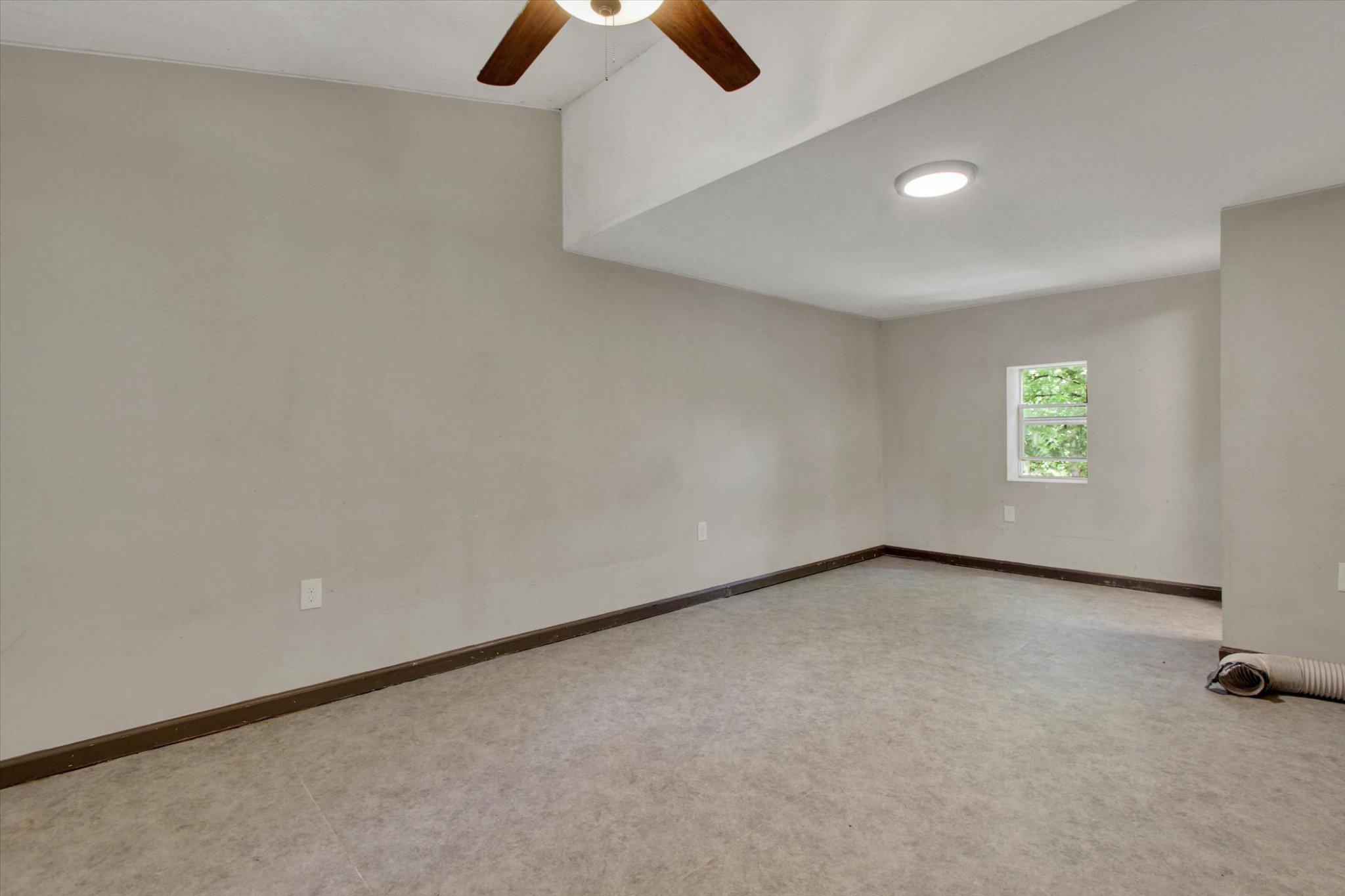 LOWER WINDSOR TWP - Residential
