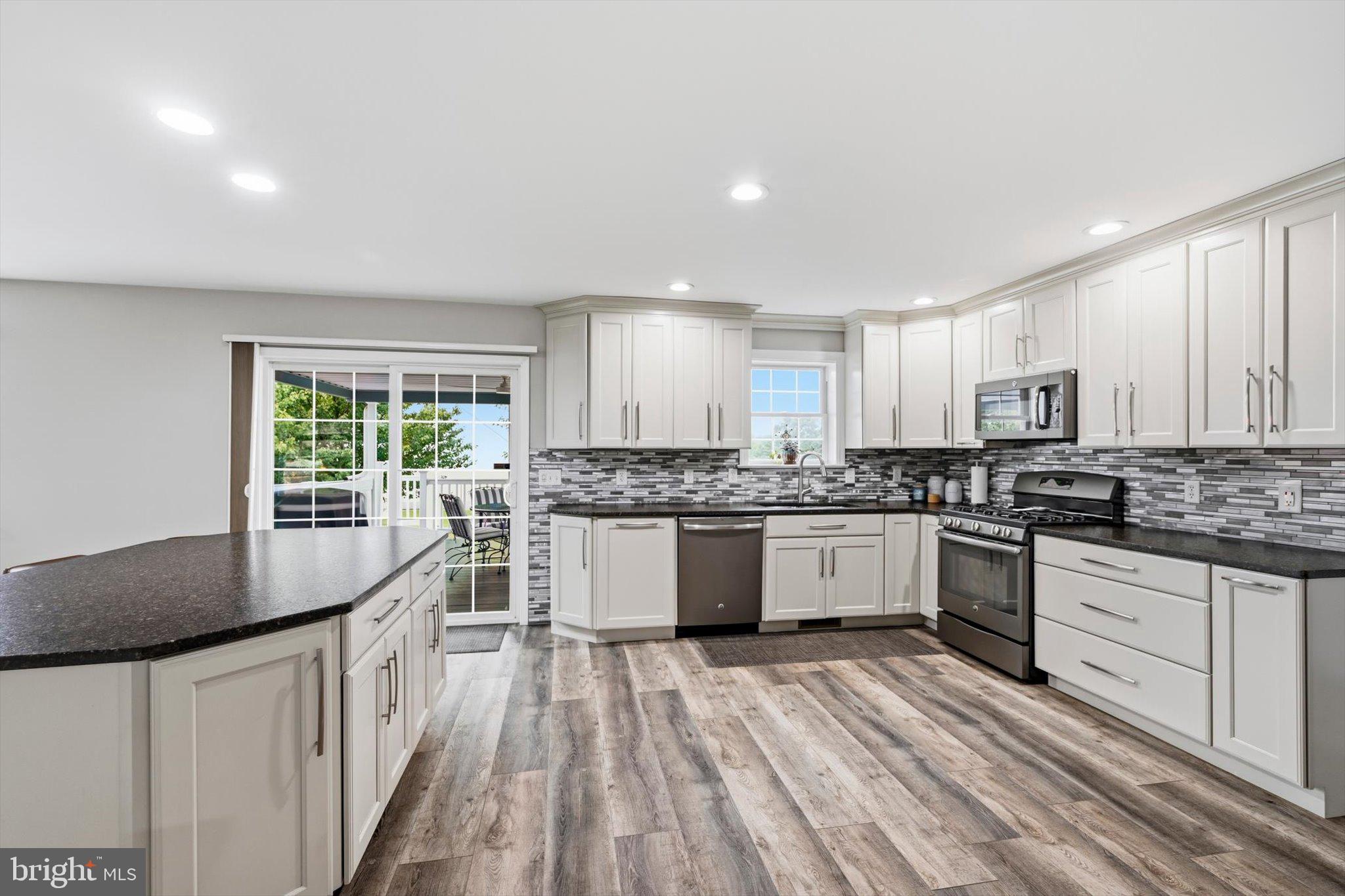 1708 WHEATFIELD LANE