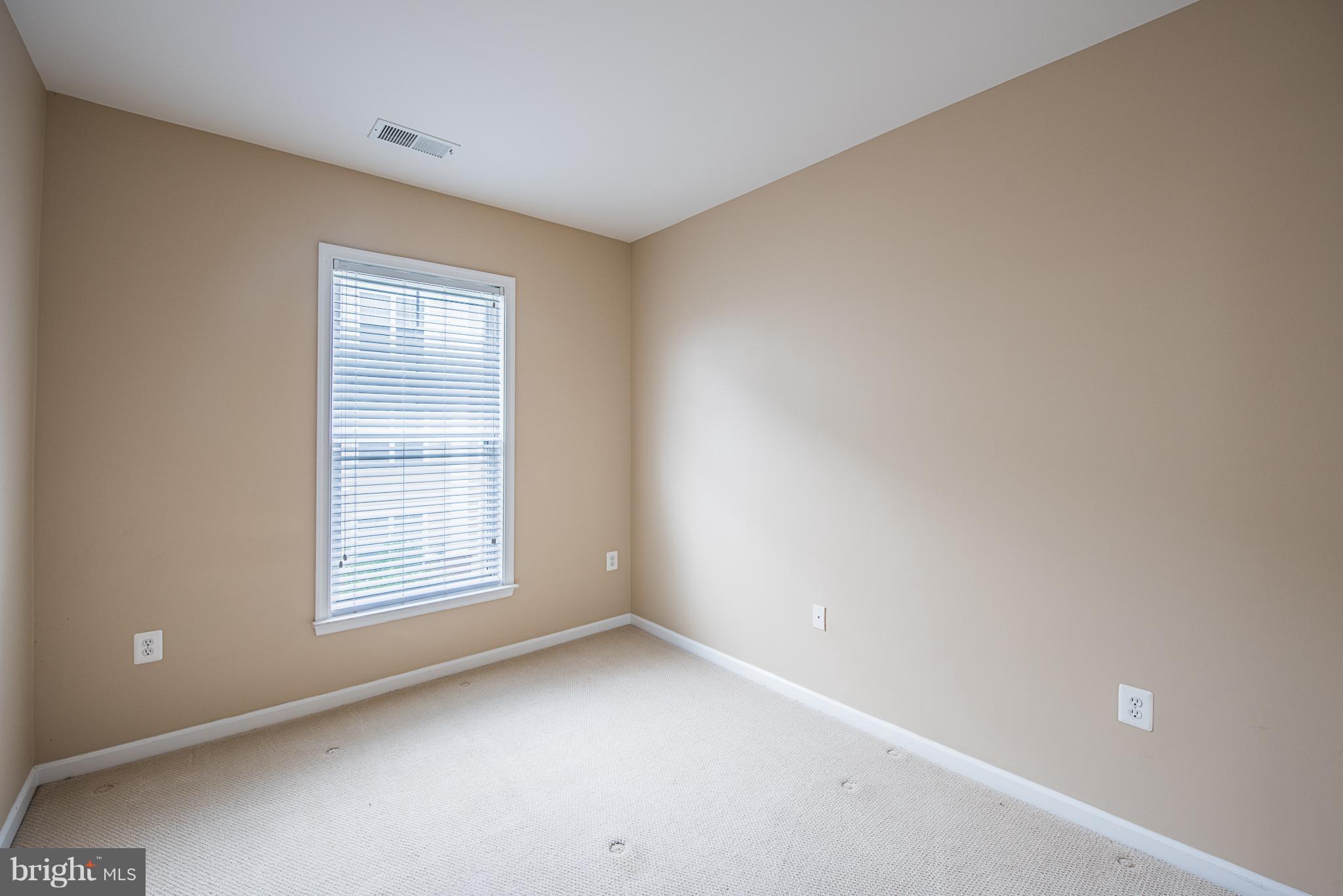 CHANTILLY PARK - Residential Lease