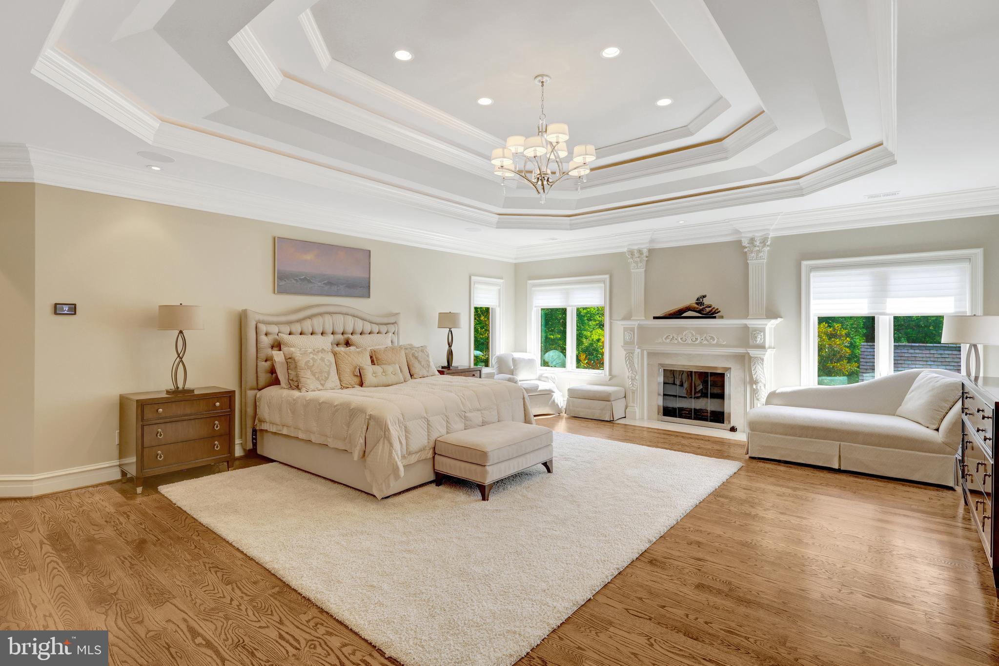 WOODSIDE ESTATES - Residential