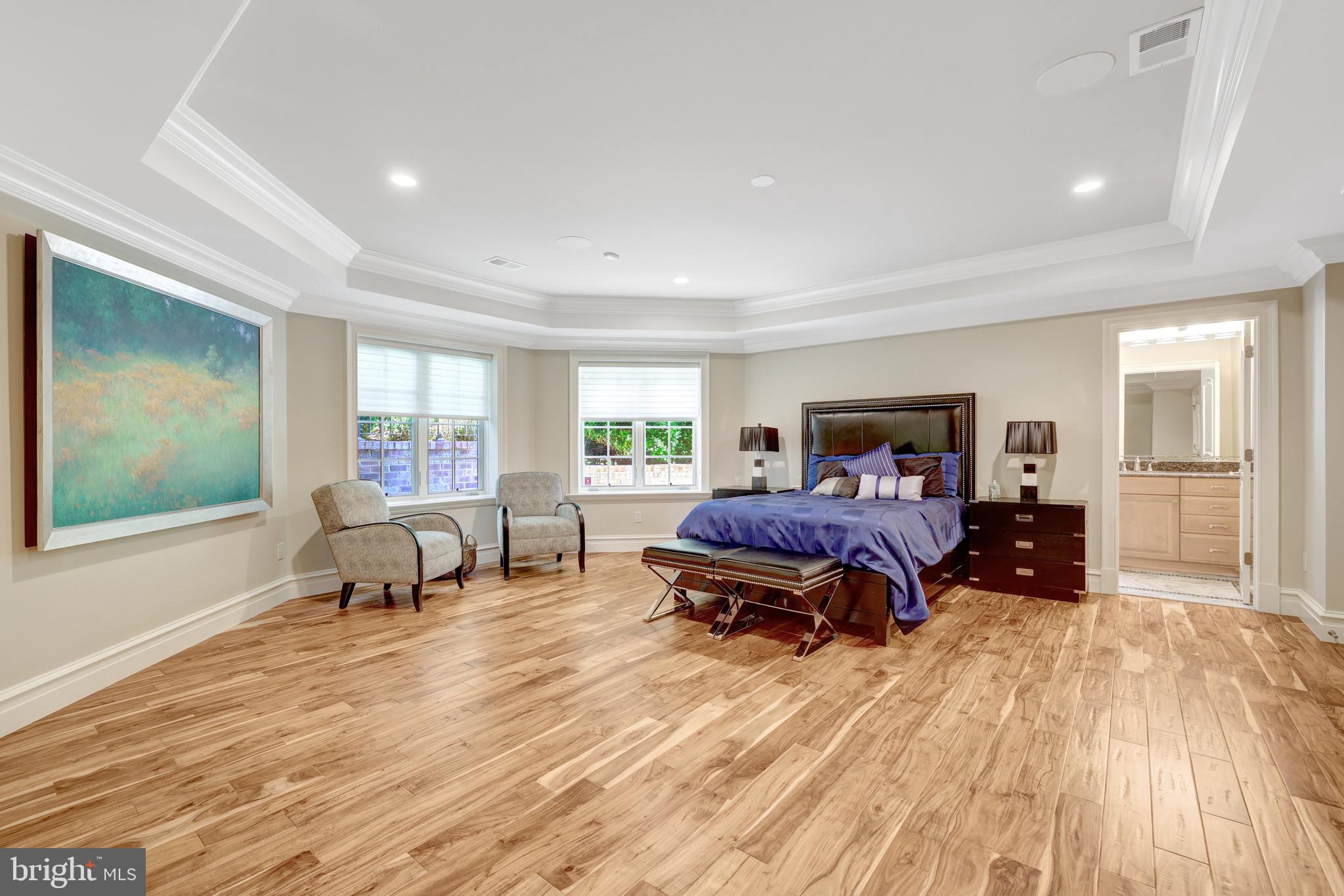 WOODSIDE ESTATES - Residential