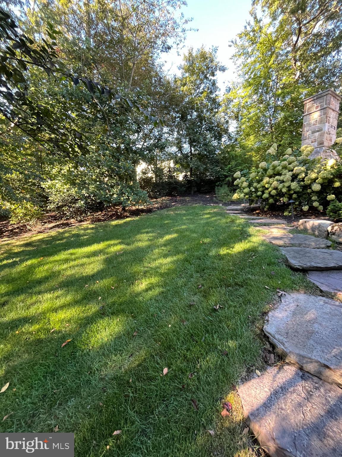 WOODSIDE ESTATES - Residential