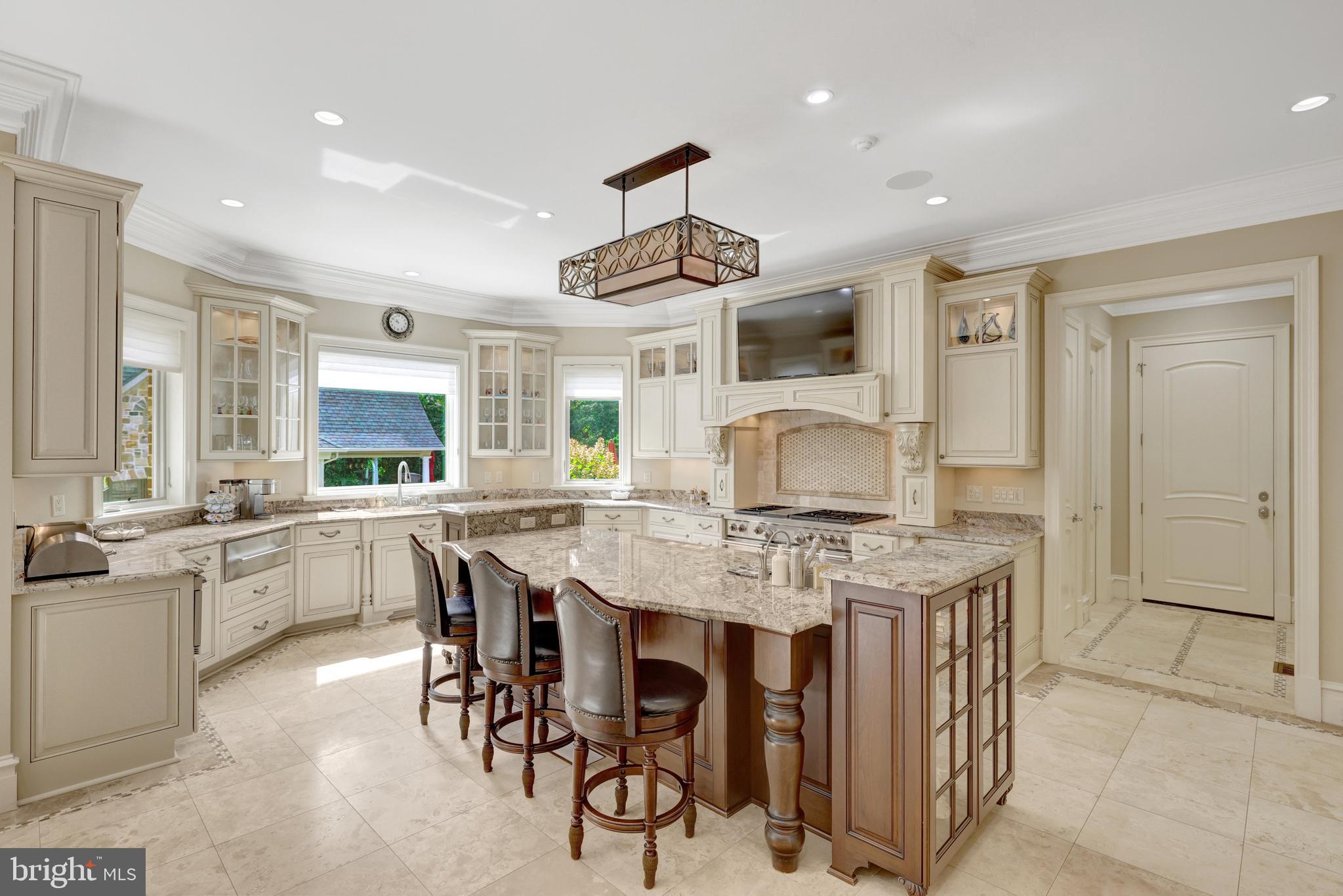 WOODSIDE ESTATES - Residential