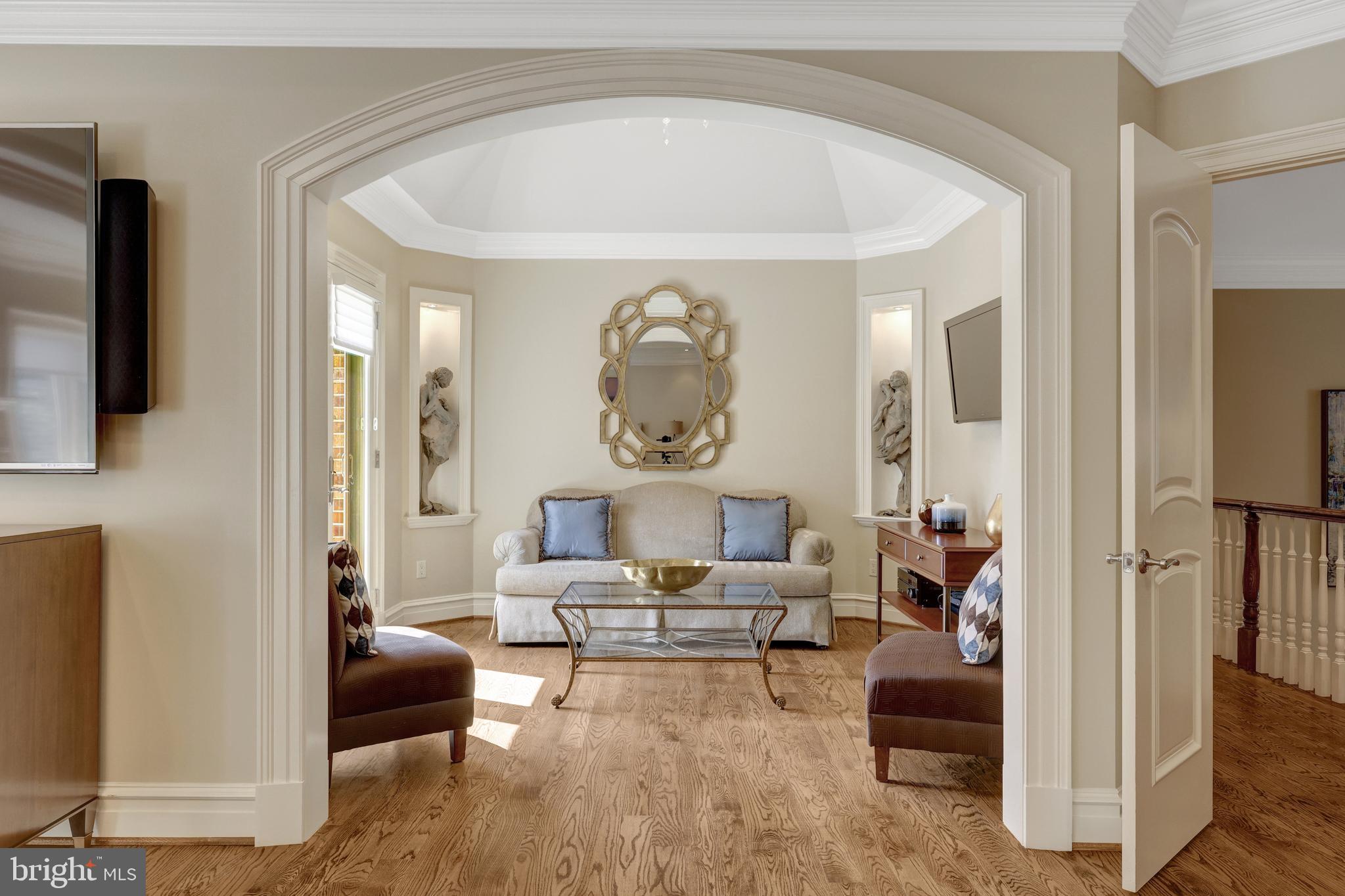 WOODSIDE ESTATES - Residential