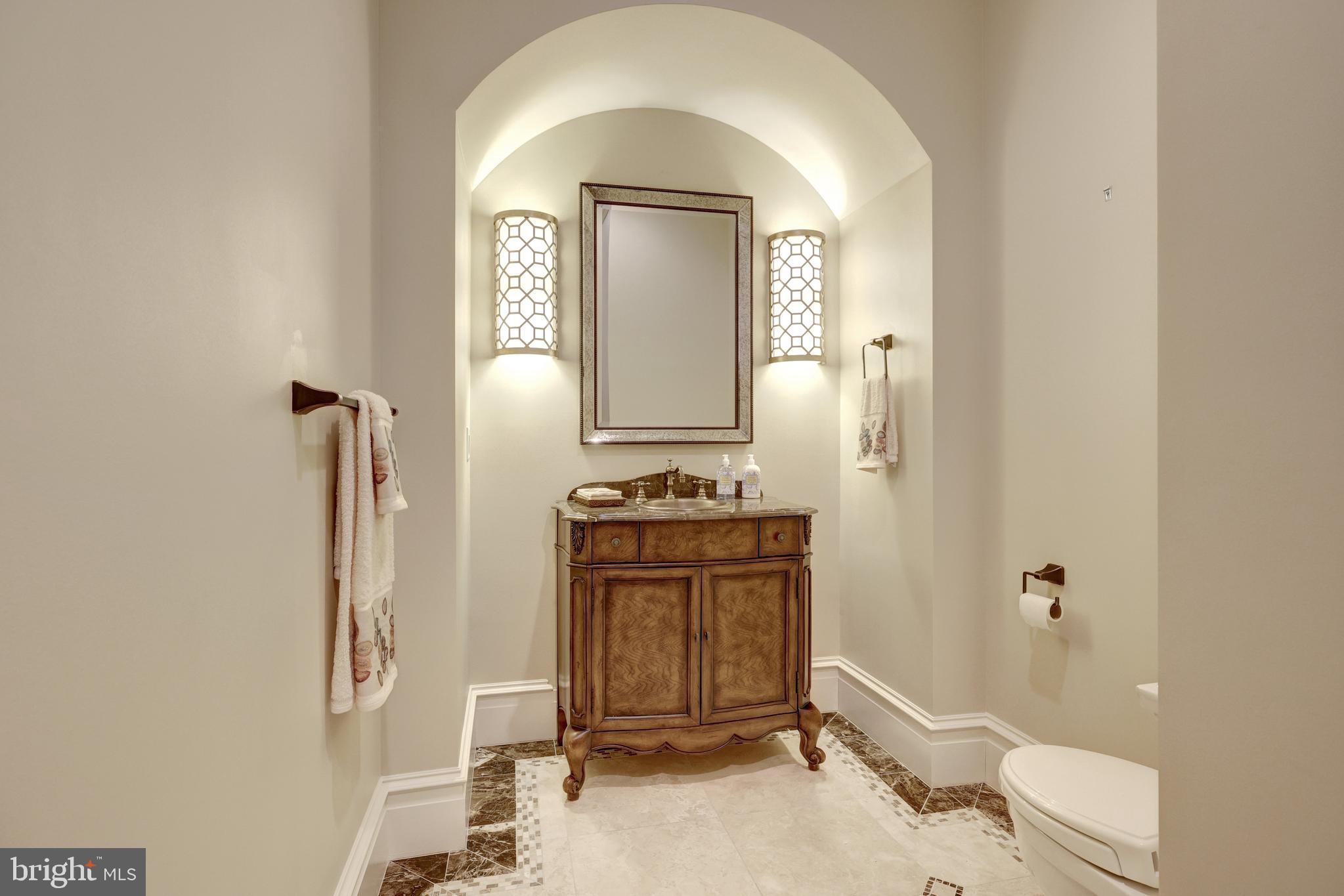 WOODSIDE ESTATES - Residential