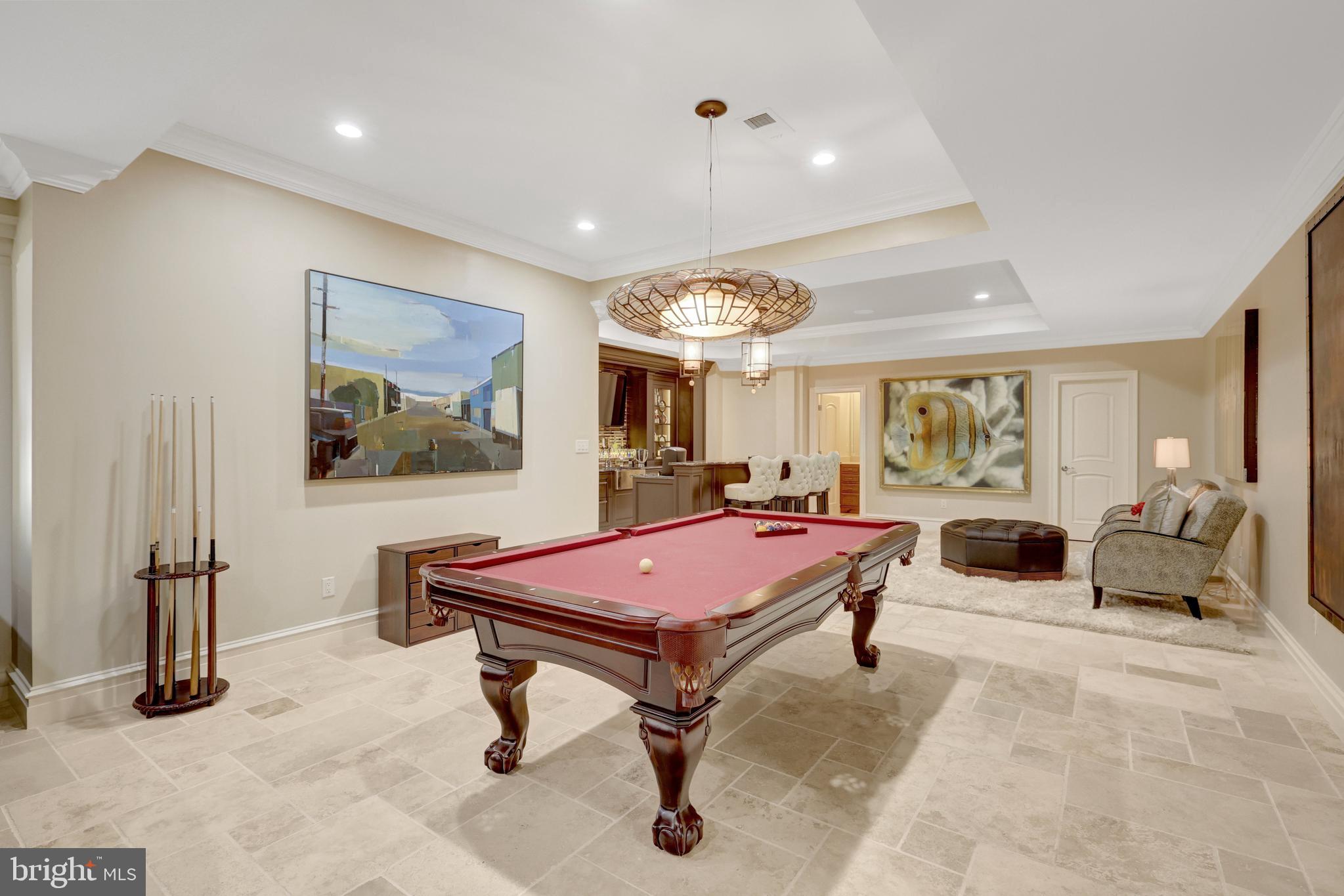 WOODSIDE ESTATES - Residential