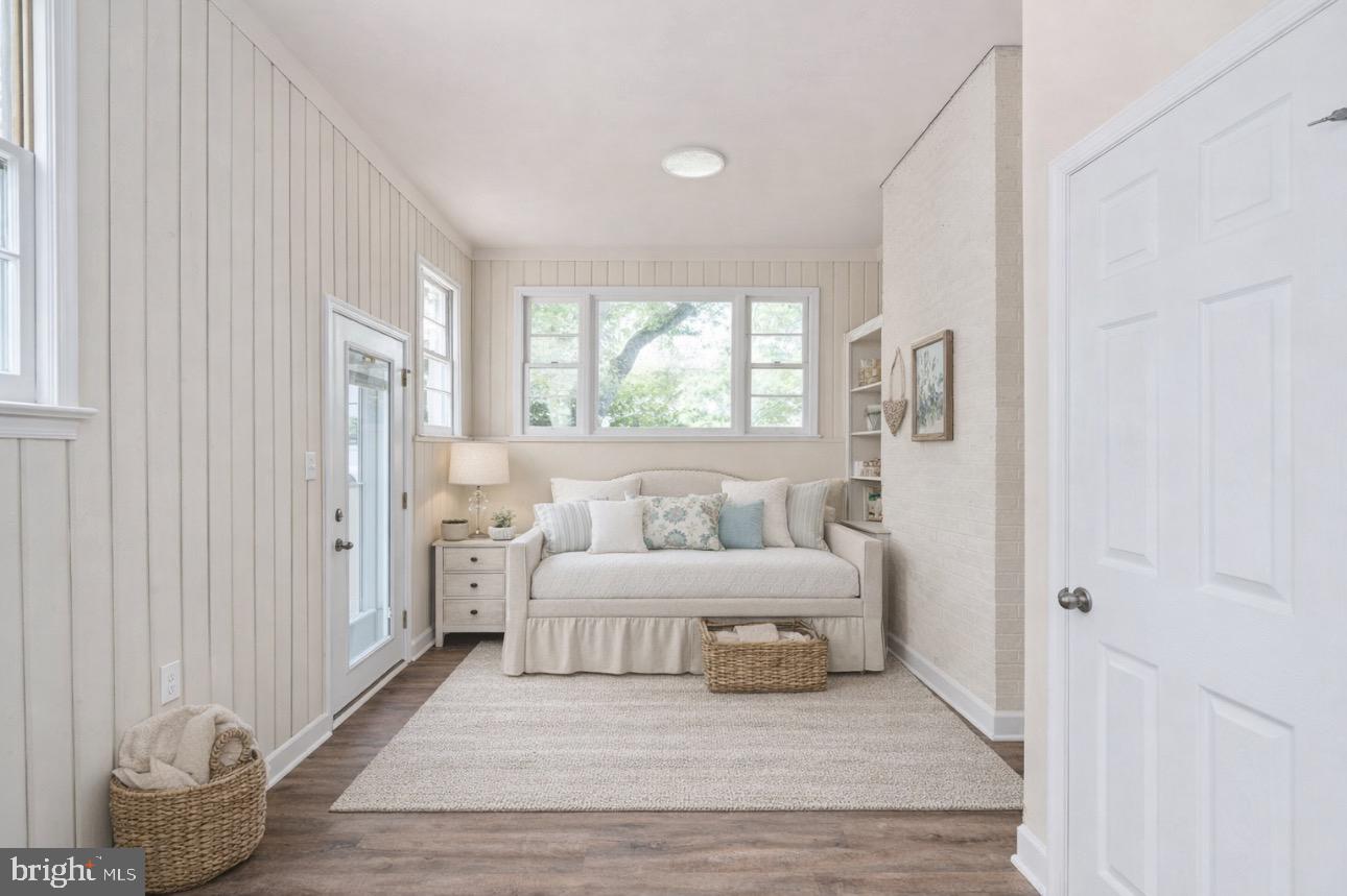 COLLEGE HEIGHTS - Residential