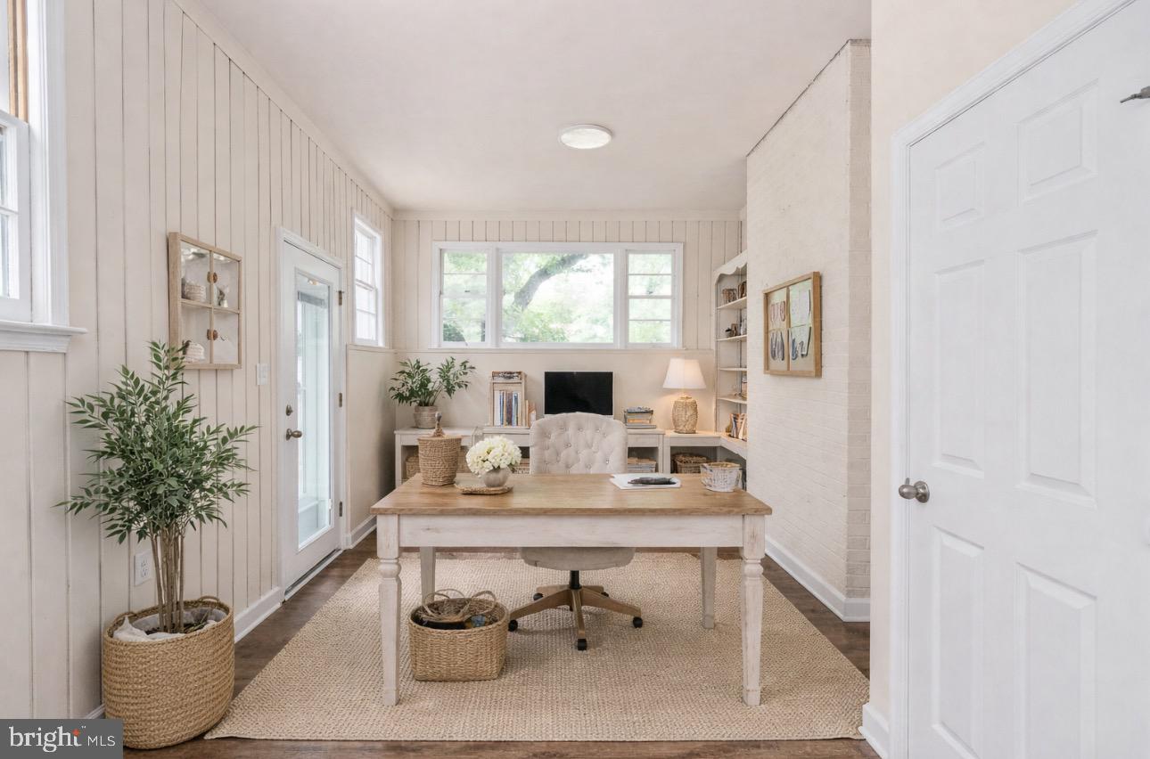 COLLEGE HEIGHTS - Residential