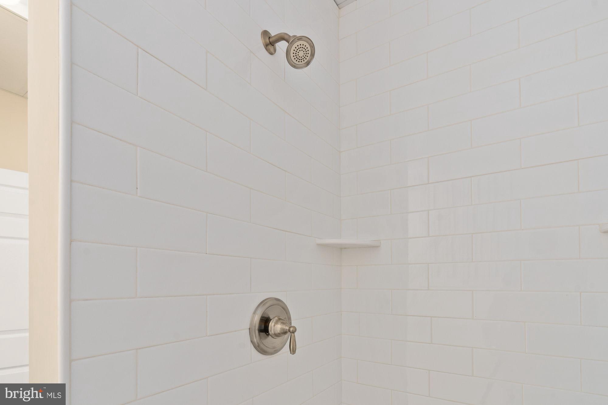 COLLEGE HEIGHTS - Residential