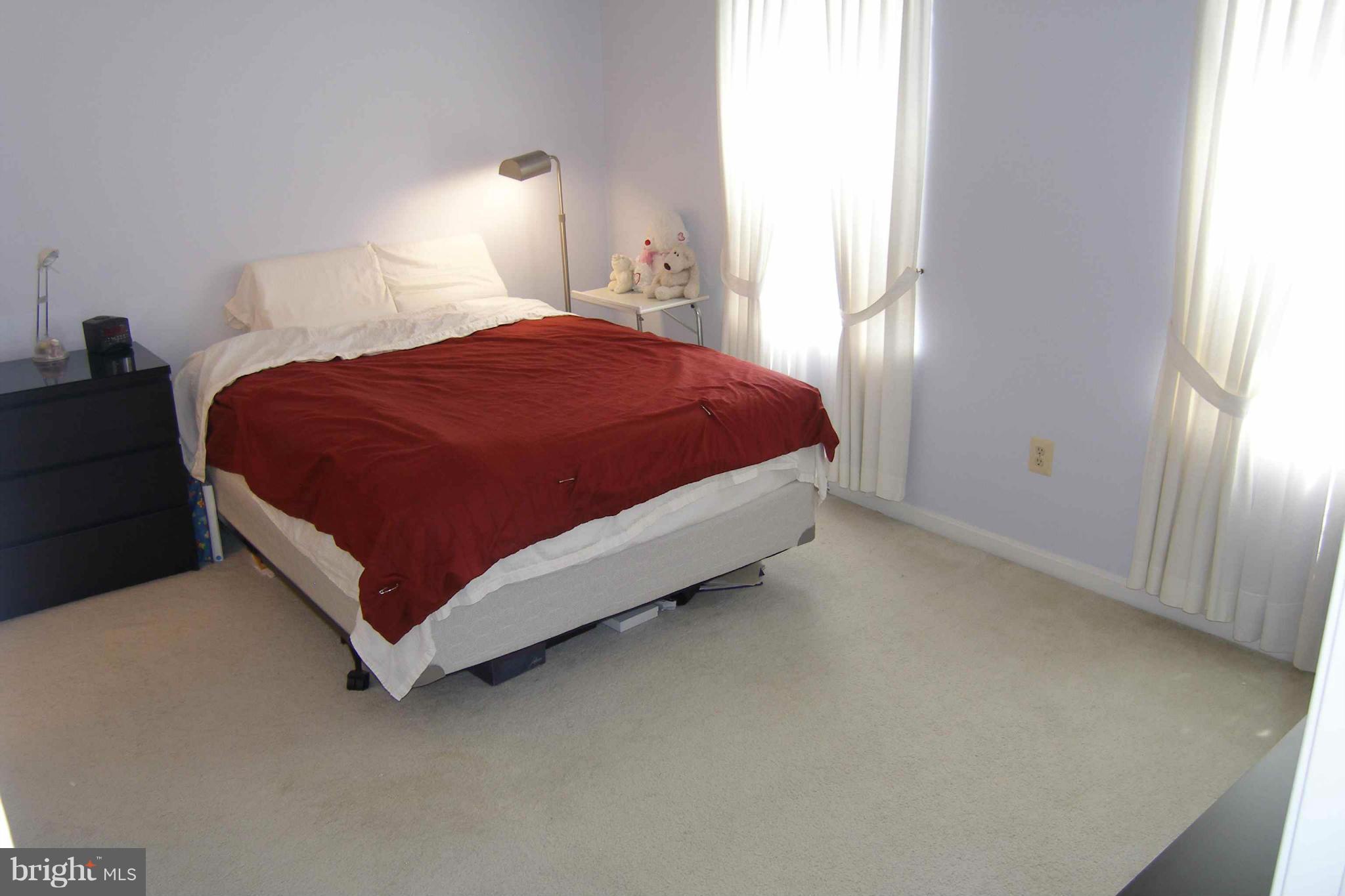 DECOVERLY - Residential Lease