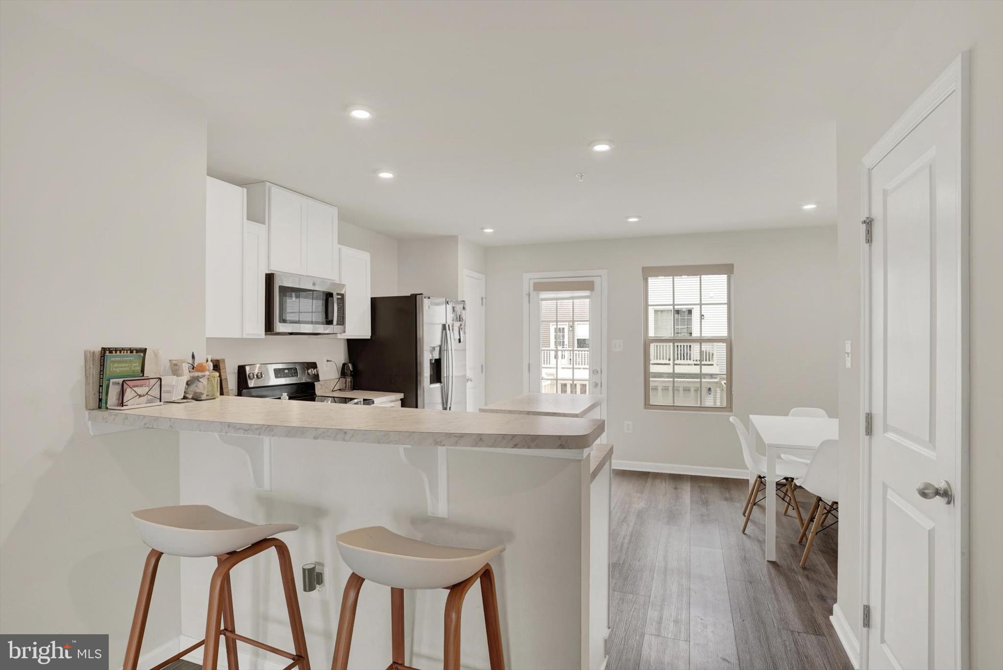 MONTGOMERY VILLAGE - Residential