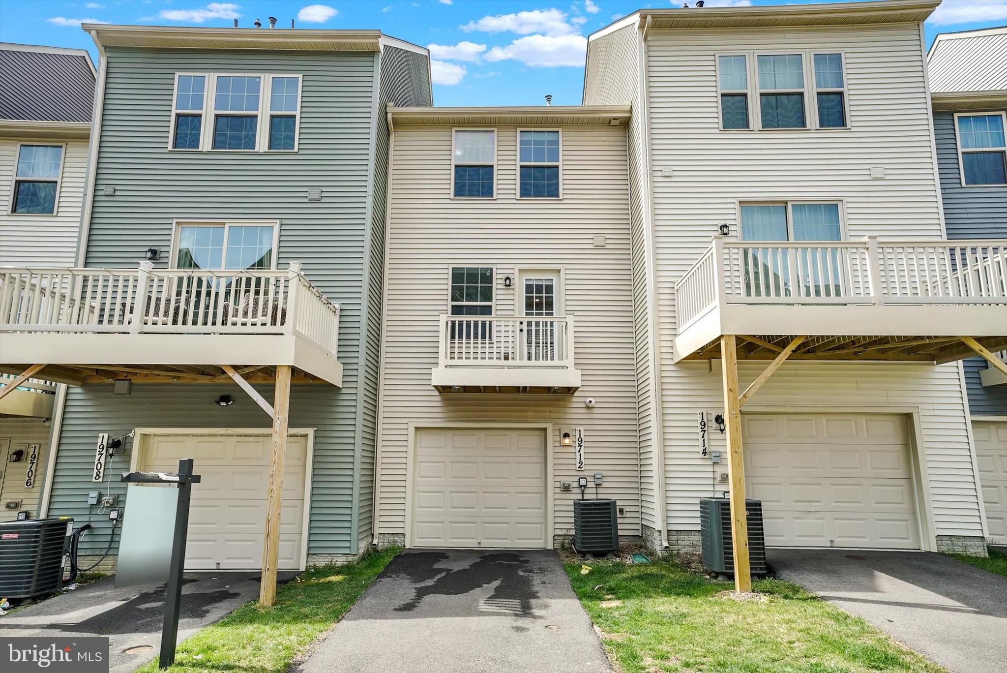 MONTGOMERY VILLAGE - Residential