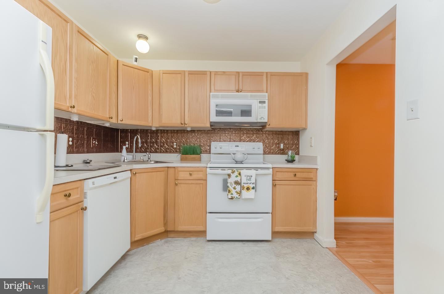 PARK PLACE CONDOMINIUMS - Residential