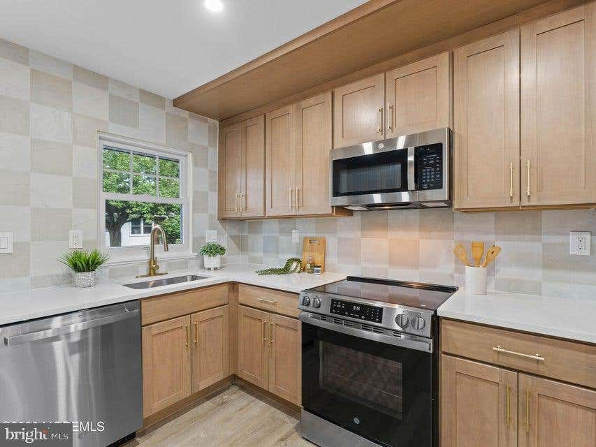 Photo of 681 - B New Castle Court, LAKEWOOD, NJ 08701 (MLS # NJOC2044334)