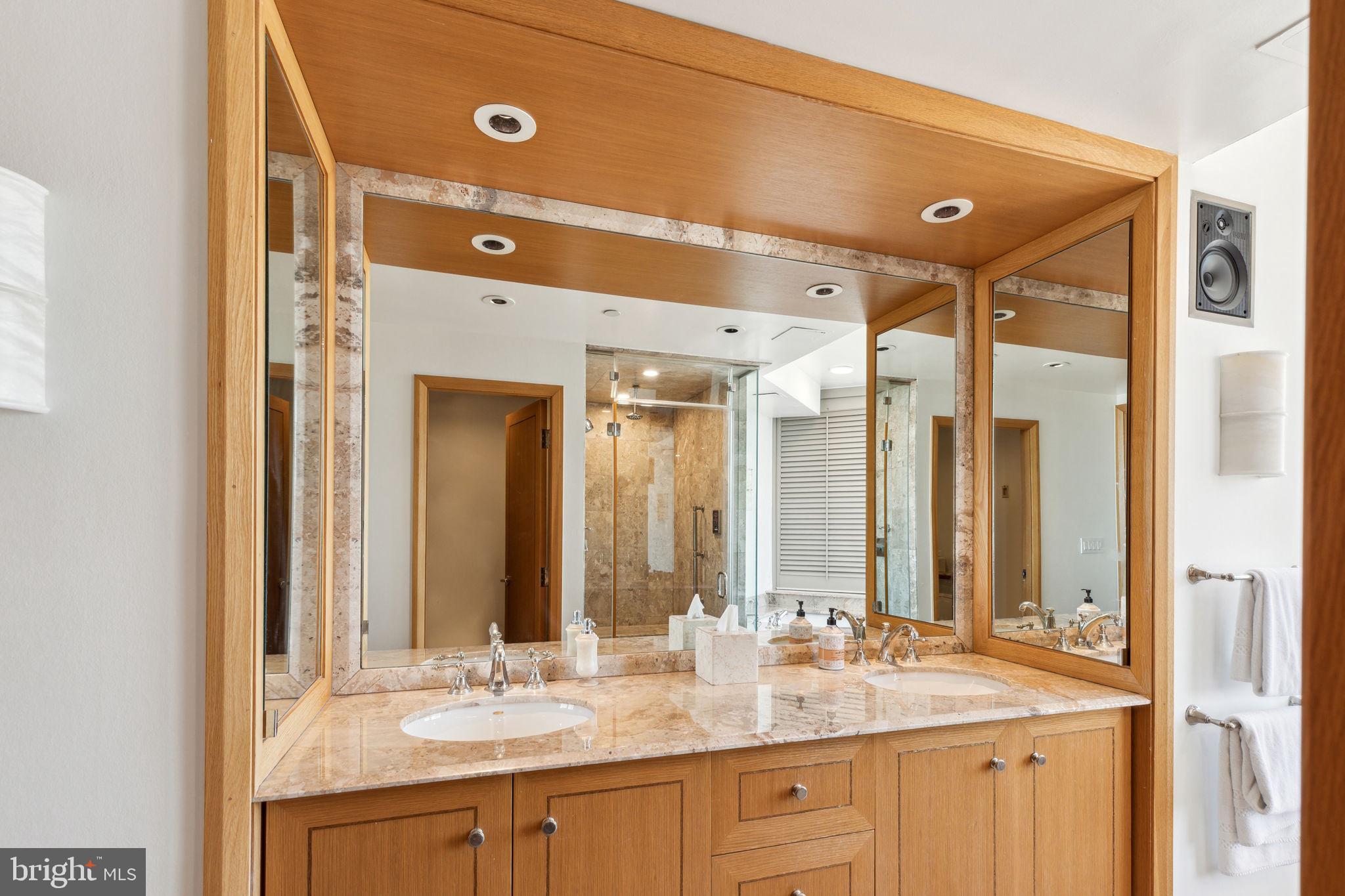 RITTENHOUSE SQUARE - Residential Lease