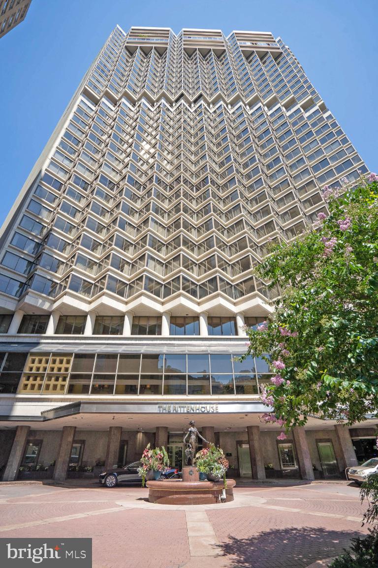 RITTENHOUSE SQUARE - Residential Lease