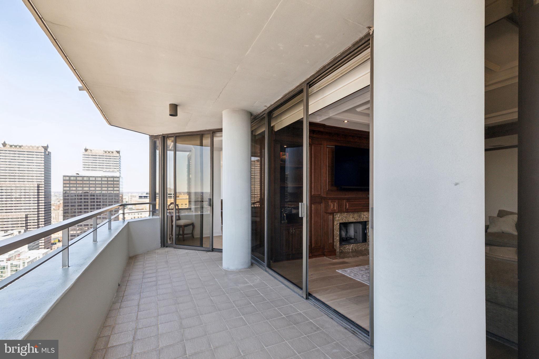 RITTENHOUSE SQUARE - Residential Lease