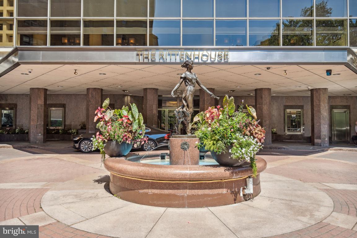 RITTENHOUSE SQUARE - Residential Lease