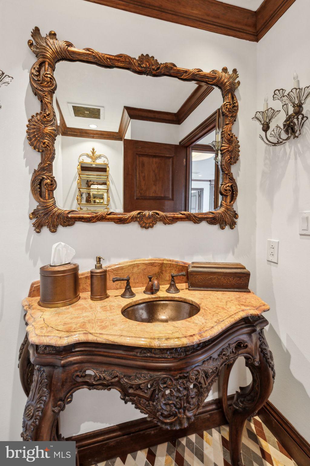 RITTENHOUSE SQUARE - Residential Lease