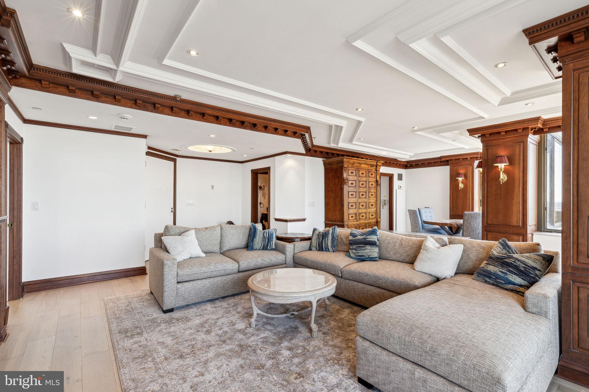 RITTENHOUSE SQUARE - Residential Lease