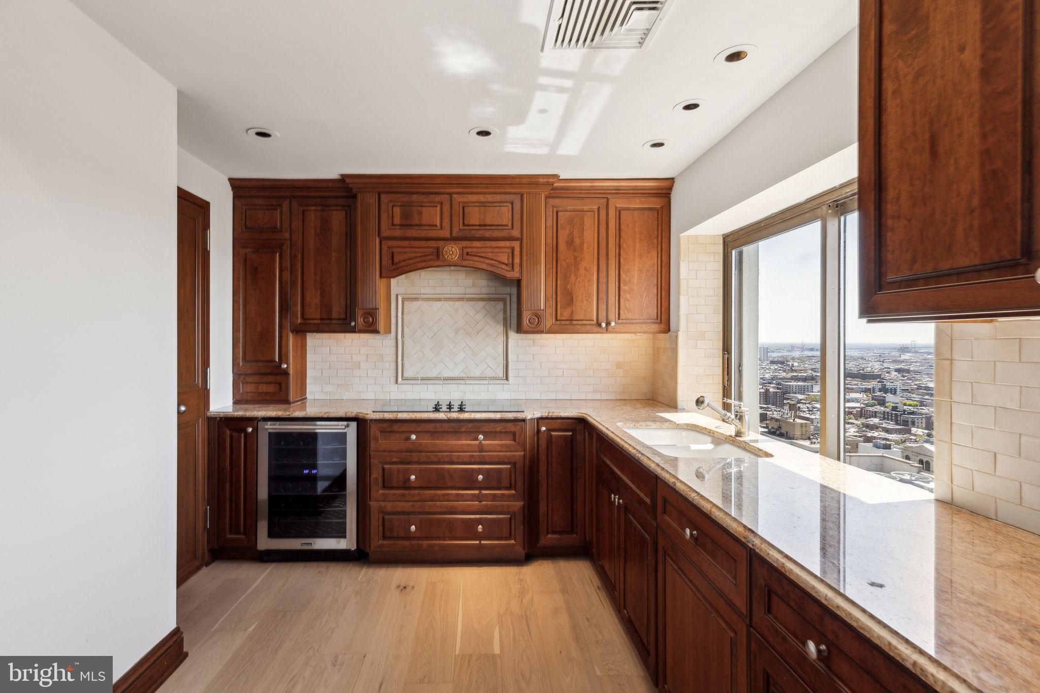 RITTENHOUSE SQUARE - Residential Lease