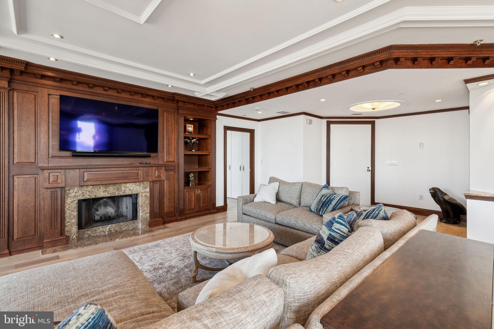 RITTENHOUSE SQUARE - Residential Lease