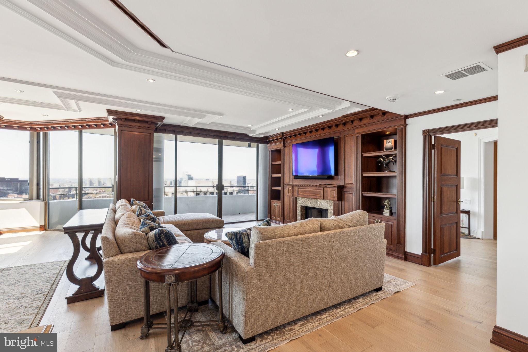 RITTENHOUSE SQUARE - Residential Lease