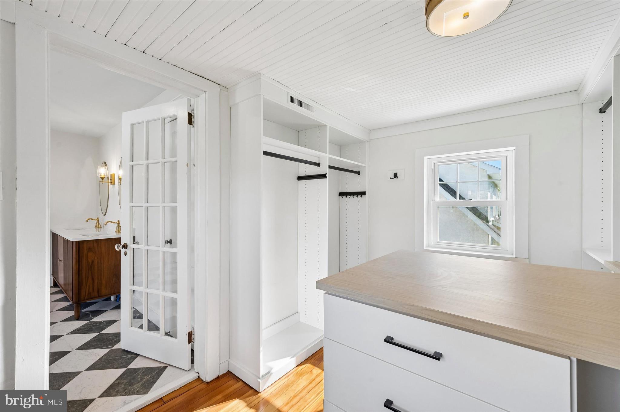 BROOKLINE - Residential