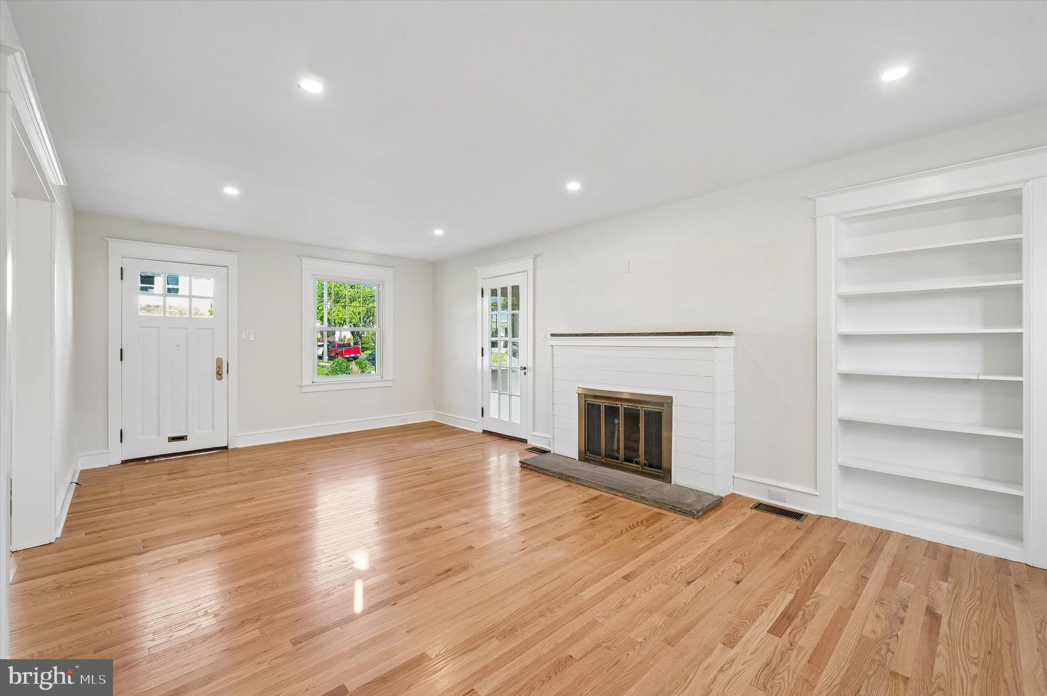 BROOKLINE - Residential