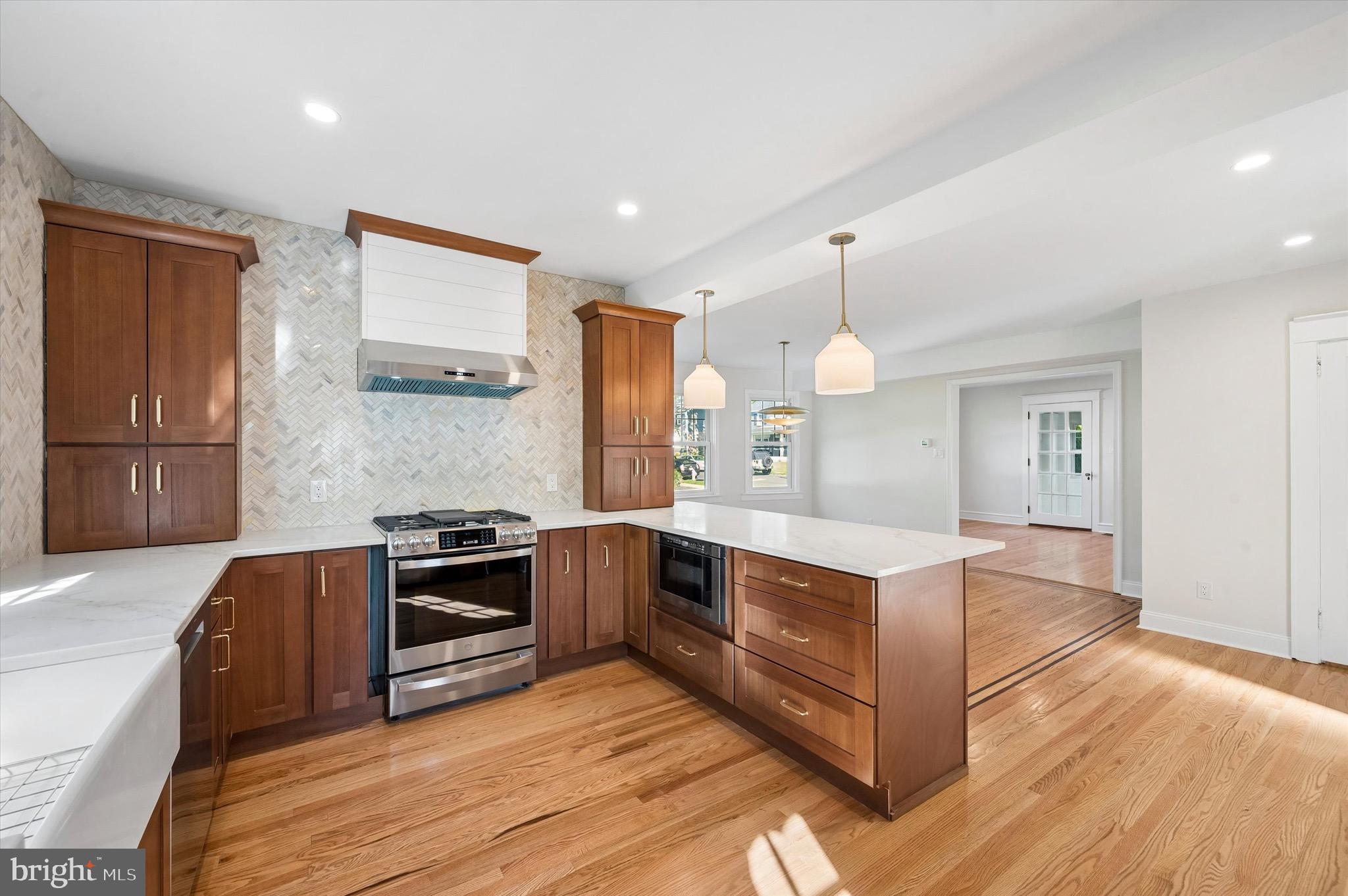 BROOKLINE - Residential