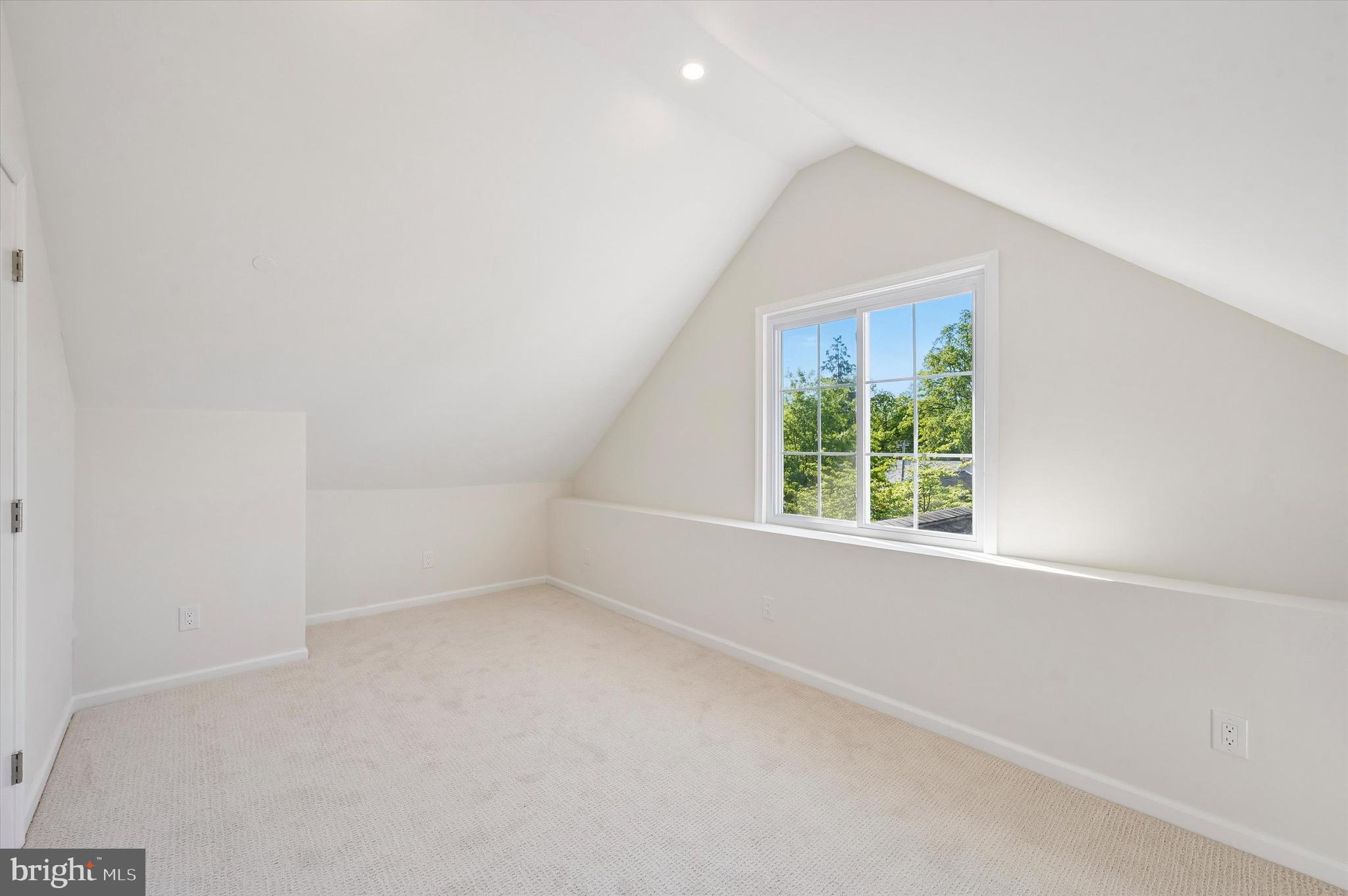 BROOKLINE - Residential