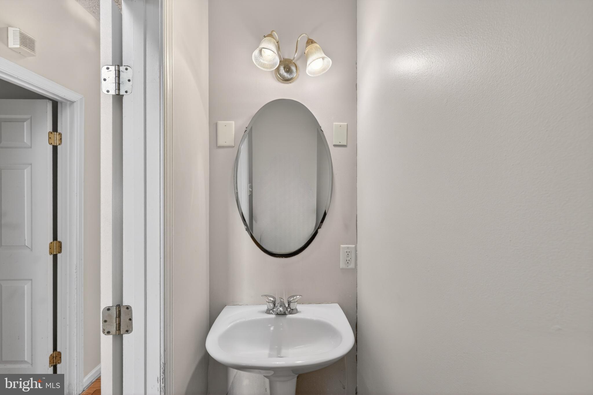 THE VILLAS AT HOLLYWOODS - Residential