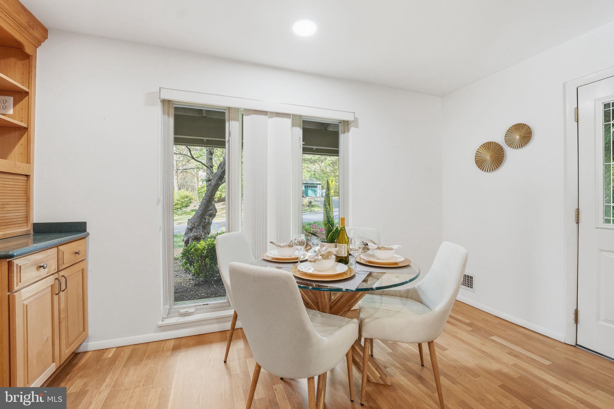 RESTON - Residential